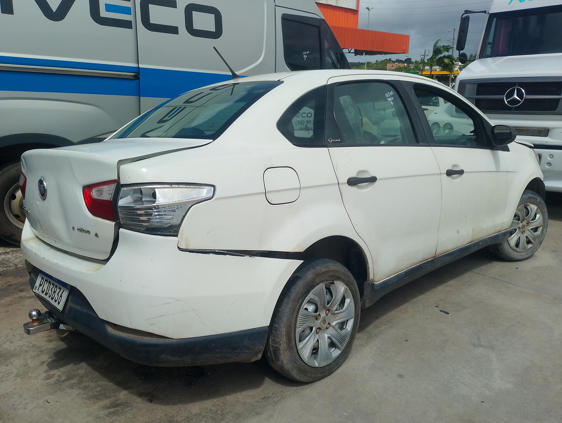 (SUCATA) FIAT / GRAND SIENA ATTRACTIVE 1.4 EVO F 2018/2019 — foto 19 de 40