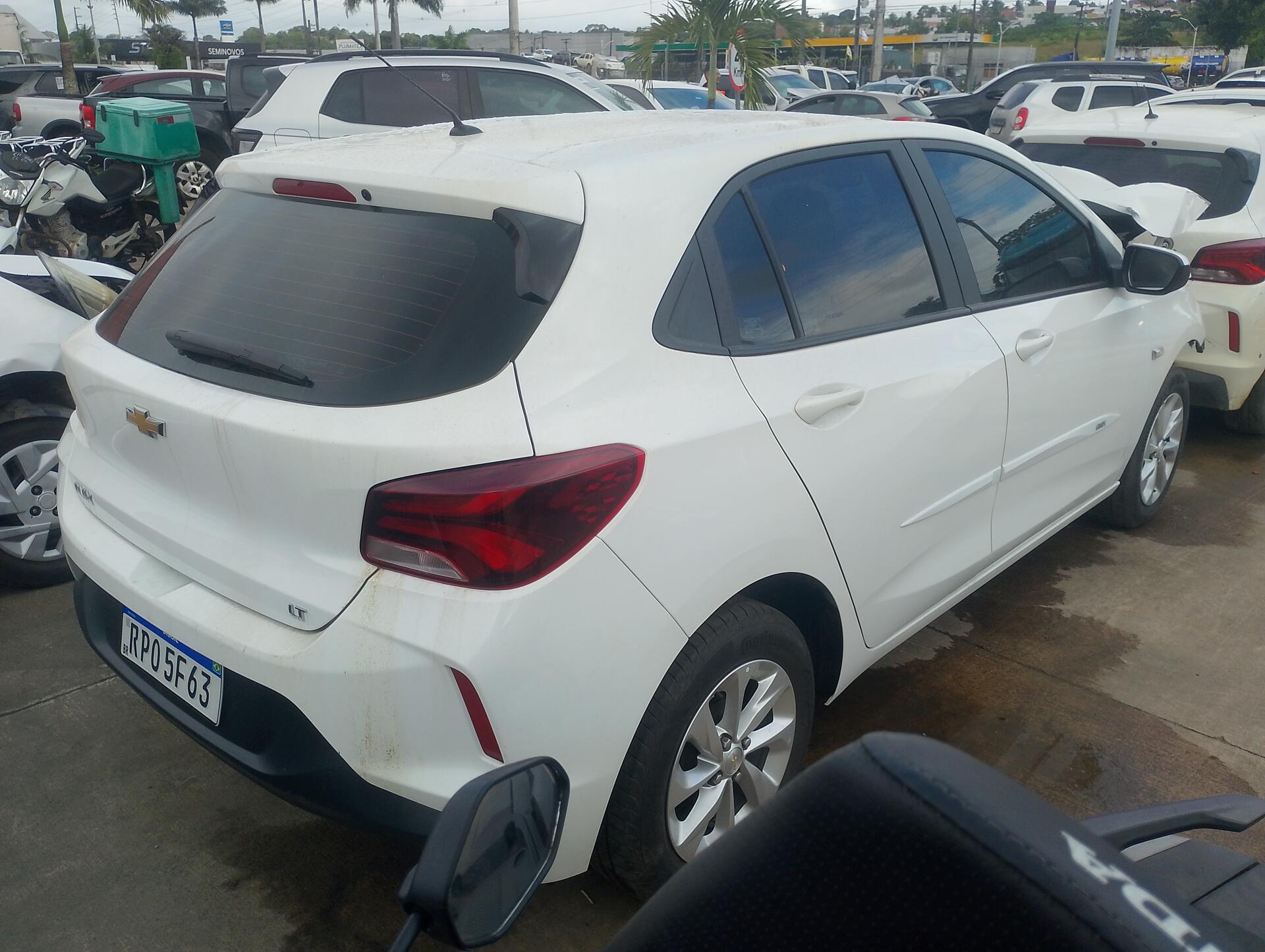 CHEVROLET / ONIX HATCH LT 1.0 12V 4P FMEC FLEX 2022/2023 — foto 27 de 40