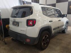 Foto de JEEP / RENEGADE SPORT AT D DIESEL 2015/2016
