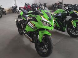 KAWASAKI / NINJA ZX-4RR 400