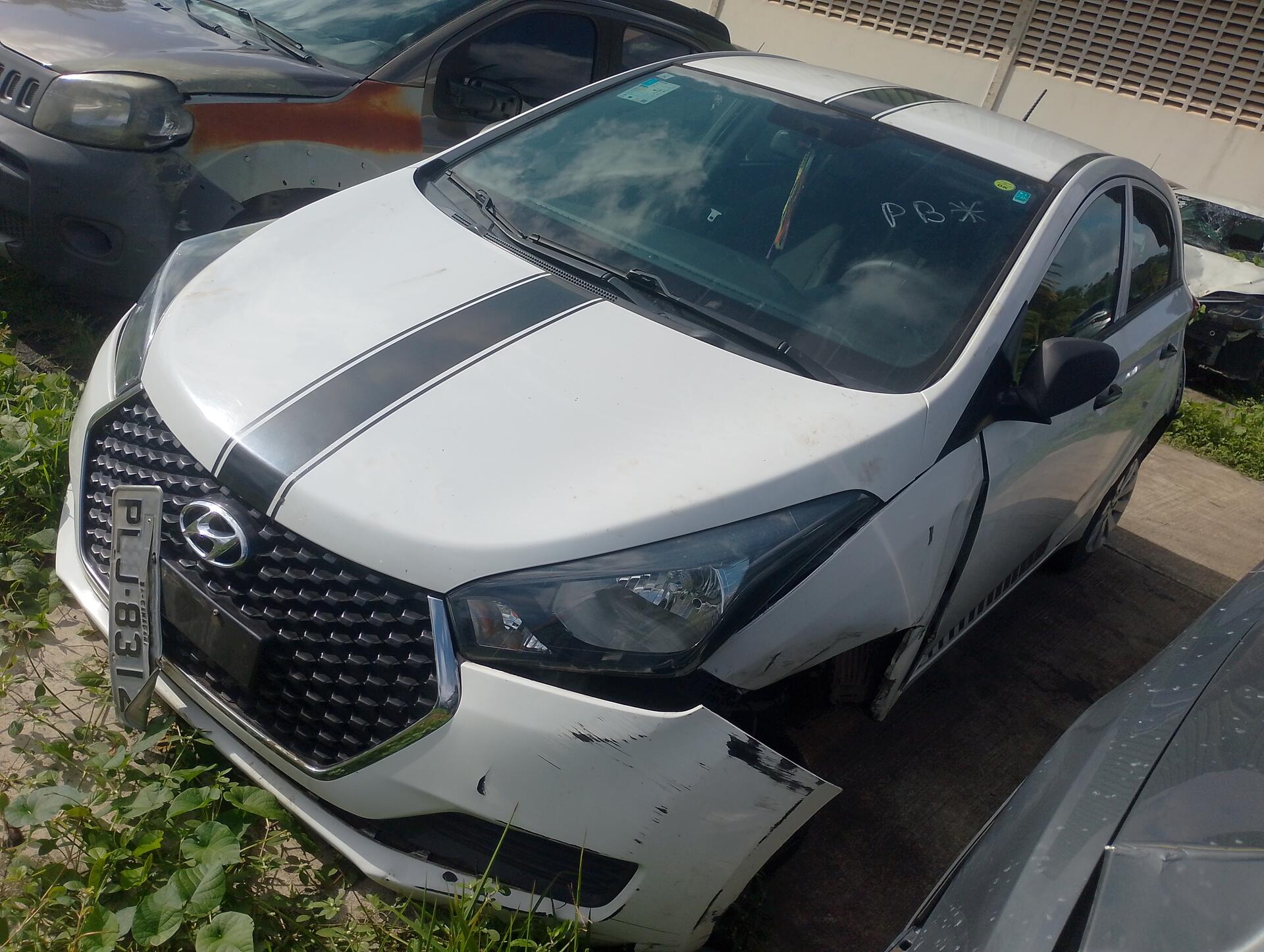 HYUNDAI / HB20 HATCH UNIQUE 1.0 12V MEC FLEX 2018/2019 — foto 14 de 38