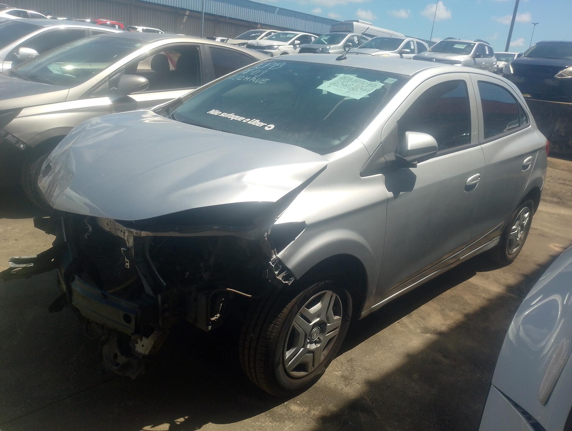 CHEVROLET / ONIX HATCH LT 1.0 8V 5P MEC FLEX 2018/2019 — foto 14 de 39