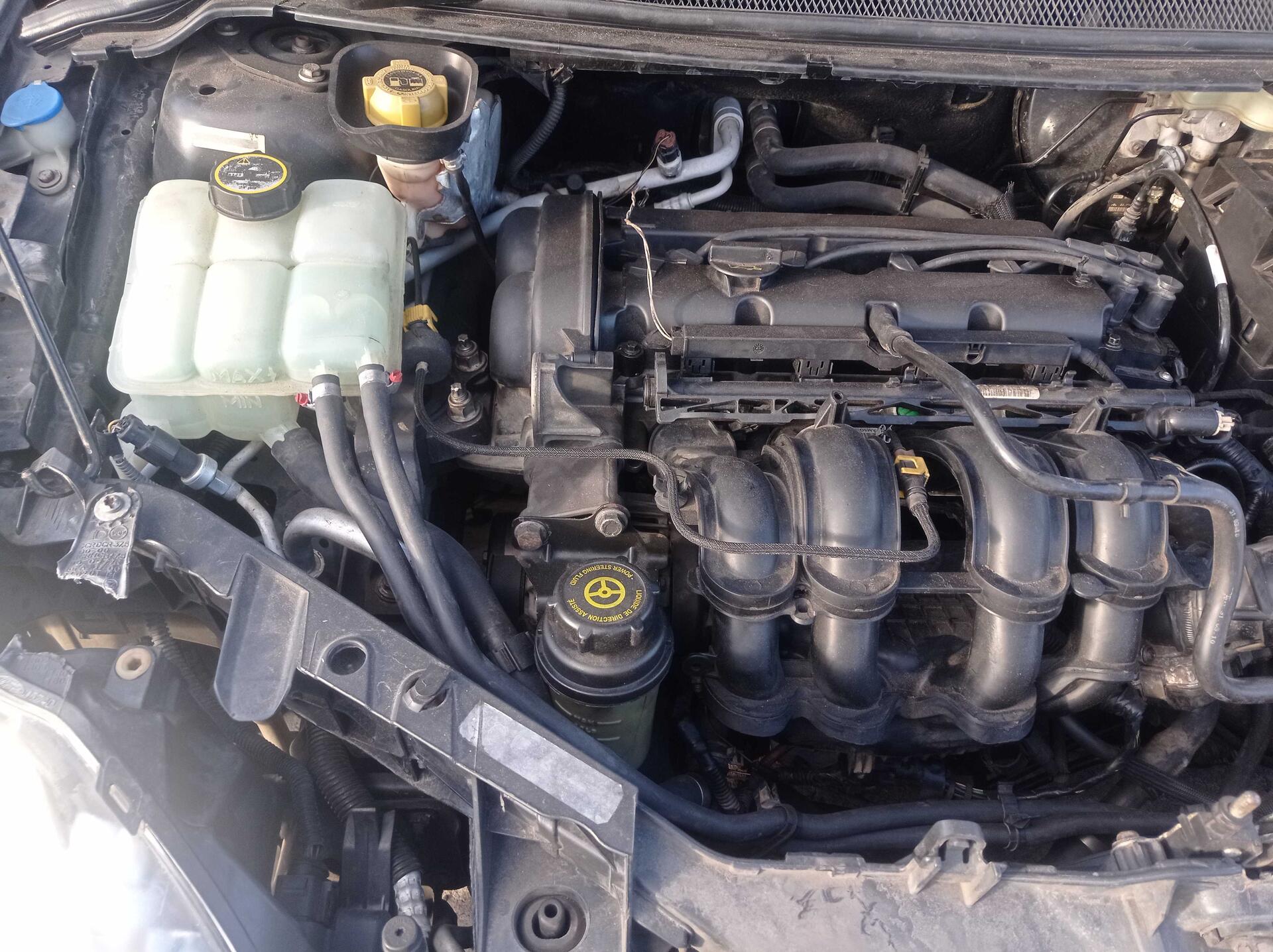 (SUCATA) FORD / FOCUS HATCH S/SE 1.6 16 4P FLEX 2010/2011 — foto 4 de 20