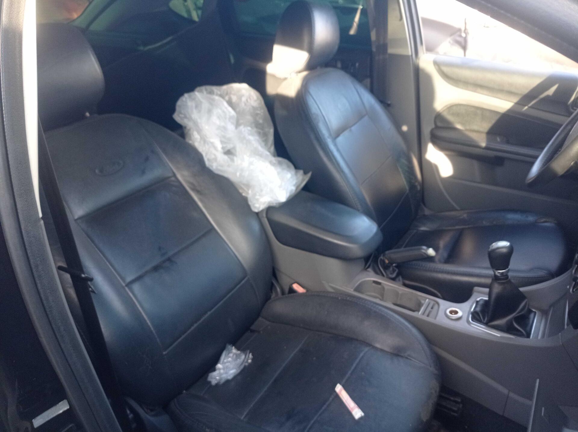 (SUCATA) FORD / FOCUS HATCH S/SE 1.6 16 4P FLEX 2010/2011 — foto 6 de 20