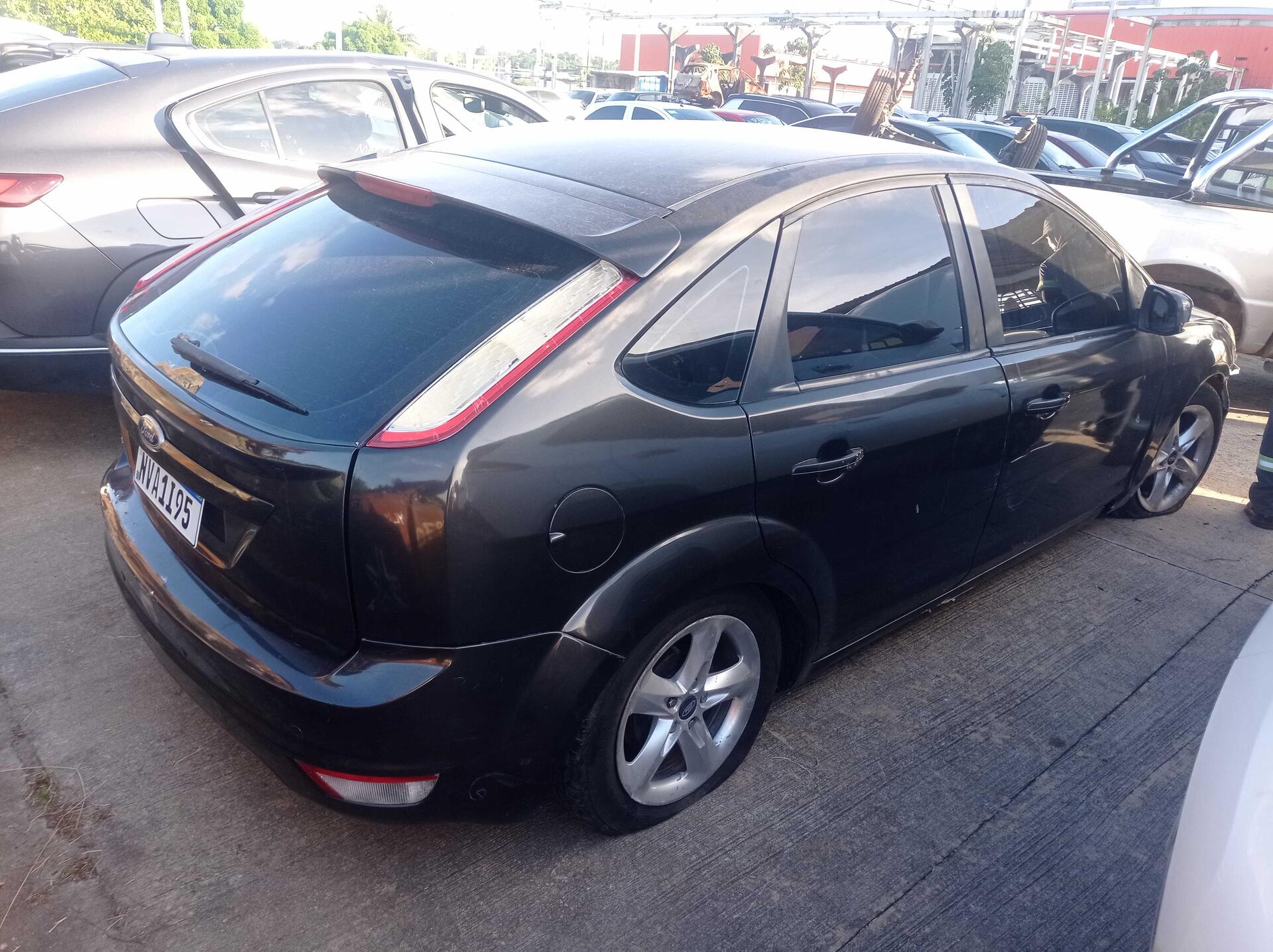 (SUCATA) FORD / FOCUS HATCH S/SE 1.6 16 4P FLEX 2010/2011 — foto 12 de 20