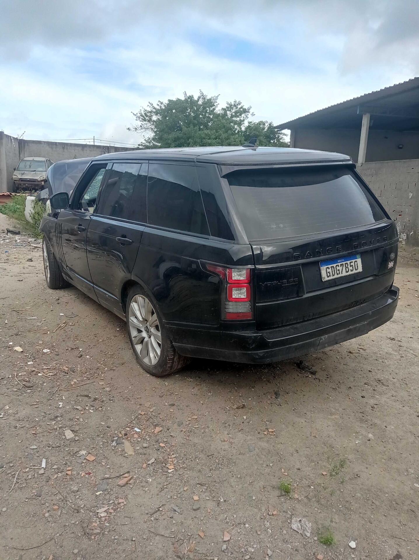 (SUCATA) LAND ROVER / RANGE ROVER VOGUE SE 4.4 SDV8 DIES. AUT 2014/2015 — foto 5 de 40