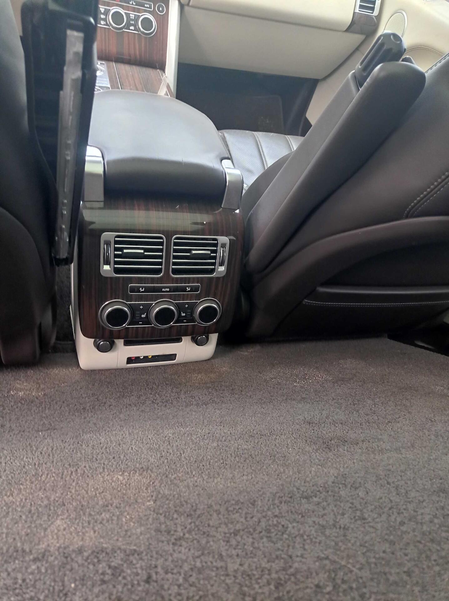 (SUCATA) LAND ROVER / RANGE ROVER VOGUE SE 4.4 SDV8 DIES. AUT 2014/2015 — foto 14 de 40