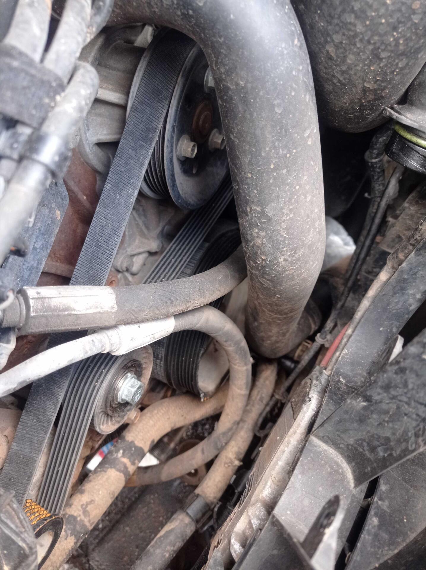 (SUCATA) LAND ROVER / RANGE ROVER VOGUE SE 4.4 SDV8 DIES. AUT 2014/2015 — foto 15 de 40