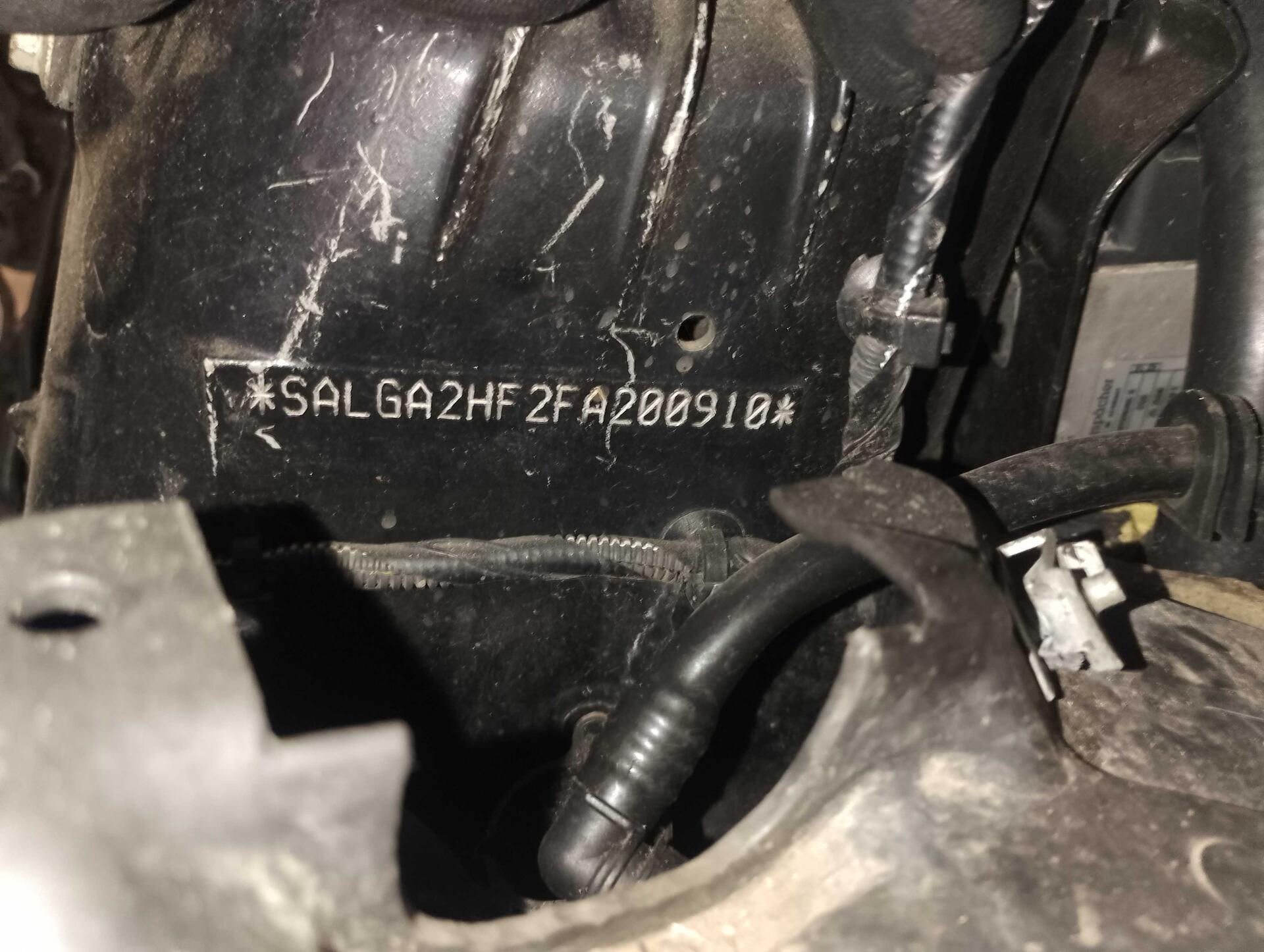(SUCATA) LAND ROVER / RANGE ROVER VOGUE SE 4.4 SDV8 DIES. AUT 2014/2015 — foto 19 de 40