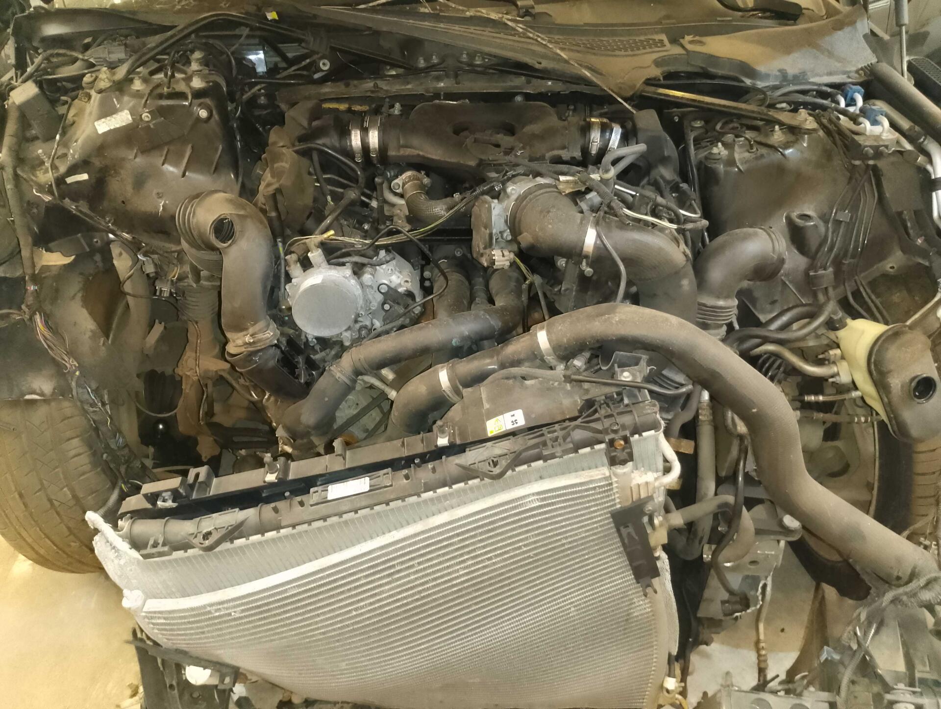 (SUCATA) LAND ROVER / RANGE ROVER VOGUE SE 4.4 SDV8 DIES. AUT 2014/2015 — foto 21 de 40