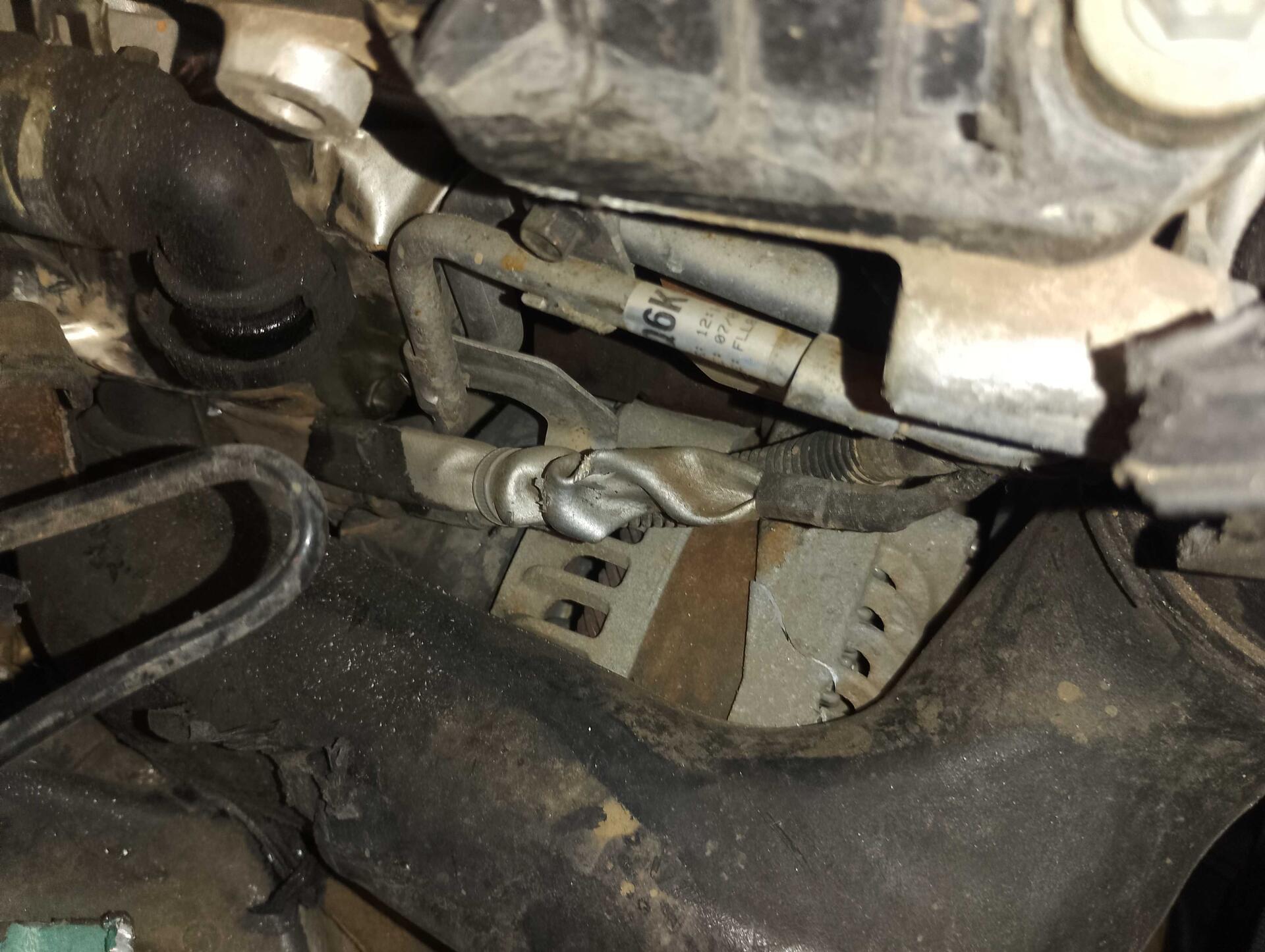 (SUCATA) LAND ROVER / RANGE ROVER VOGUE SE 4.4 SDV8 DIES. AUT 2014/2015 — foto 24 de 40
