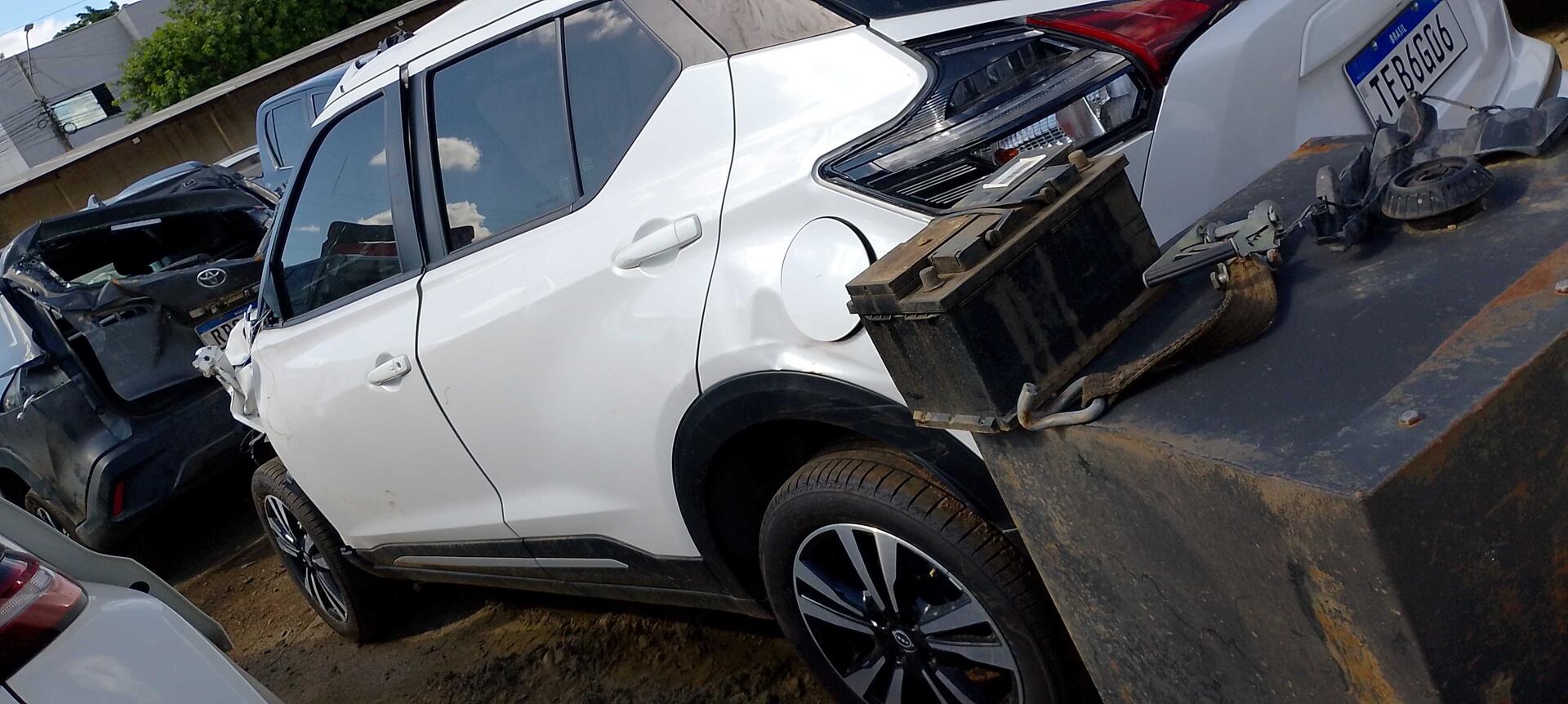 (SUCATA) NISSAN / KICKS PLAY ADV 2025/2025 — foto 9 de 40