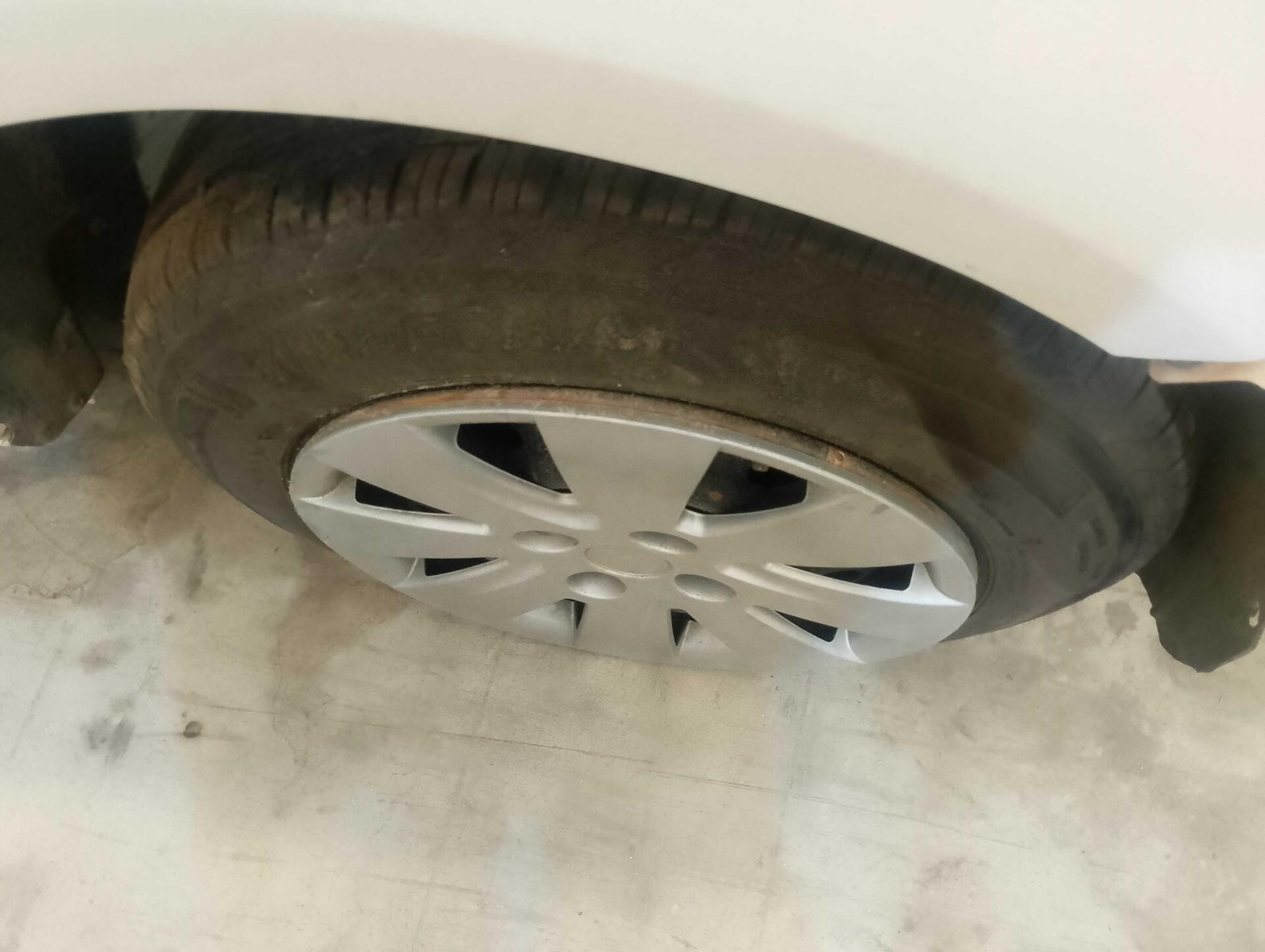 (SUCATA) VOLKSWAGEN / GOL 1.0MI TOTAL FLEX 8V 4P 2013/2014 — foto 14 de 36