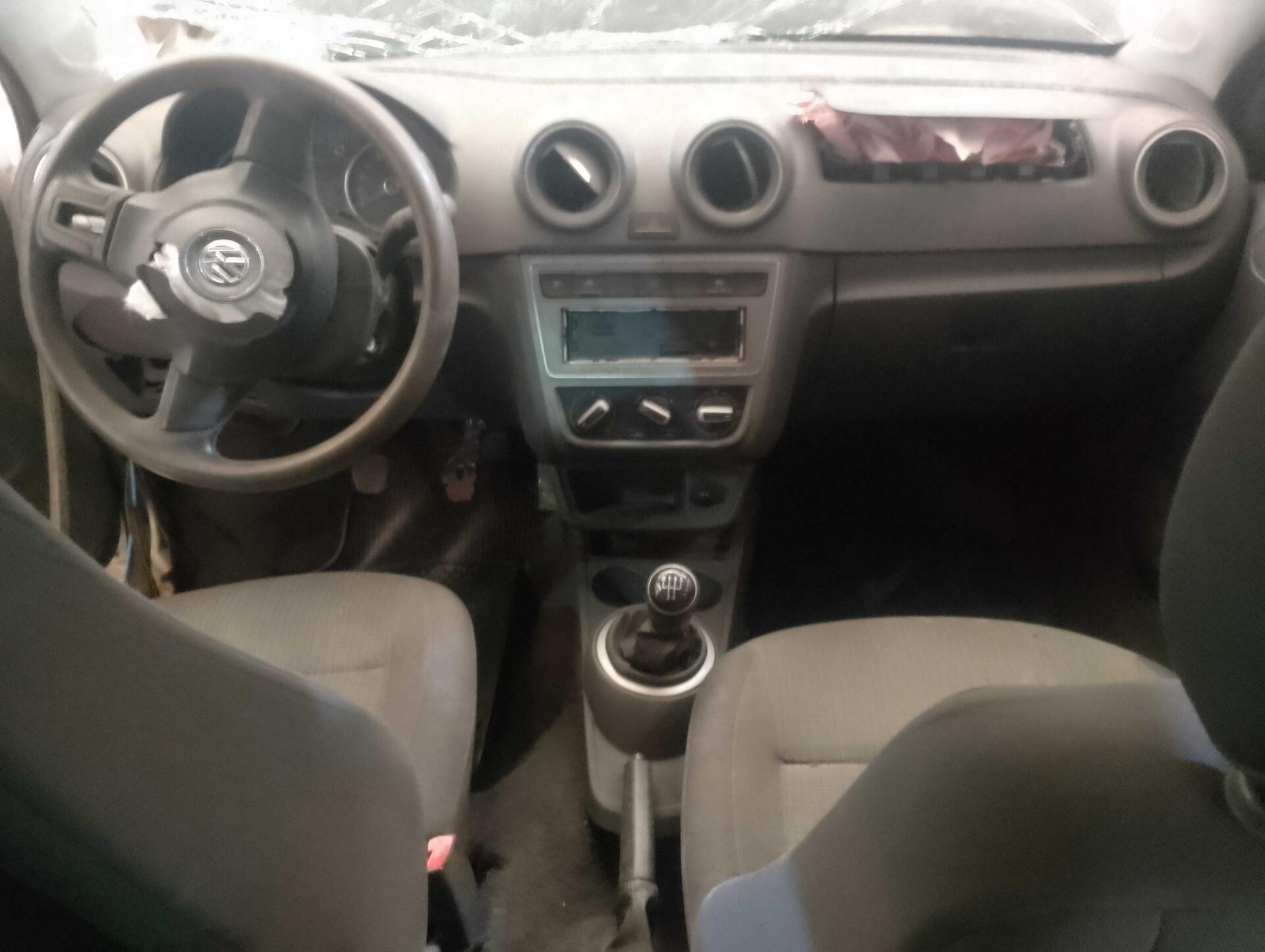 (SUCATA) VOLKSWAGEN / GOL 1.0MI TOTAL FLEX 8V 4P 2013/2014 — foto 22 de 36
