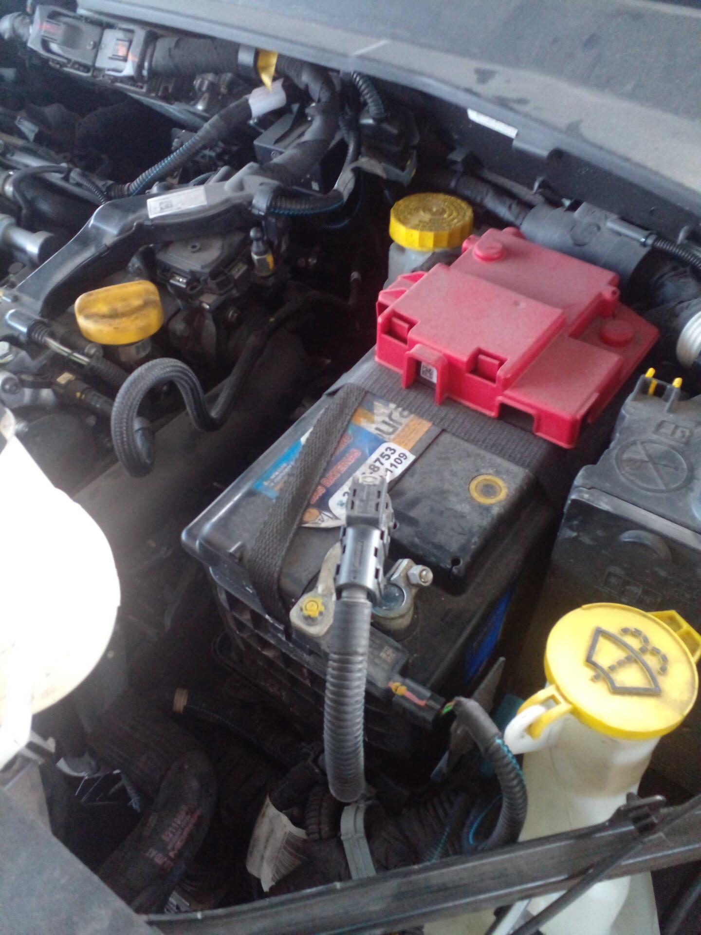 JEEP / COMPASS LIMITED 2.0 4X4 DIESEL 16V AUT. 2021/2021 — foto 4 de 40
