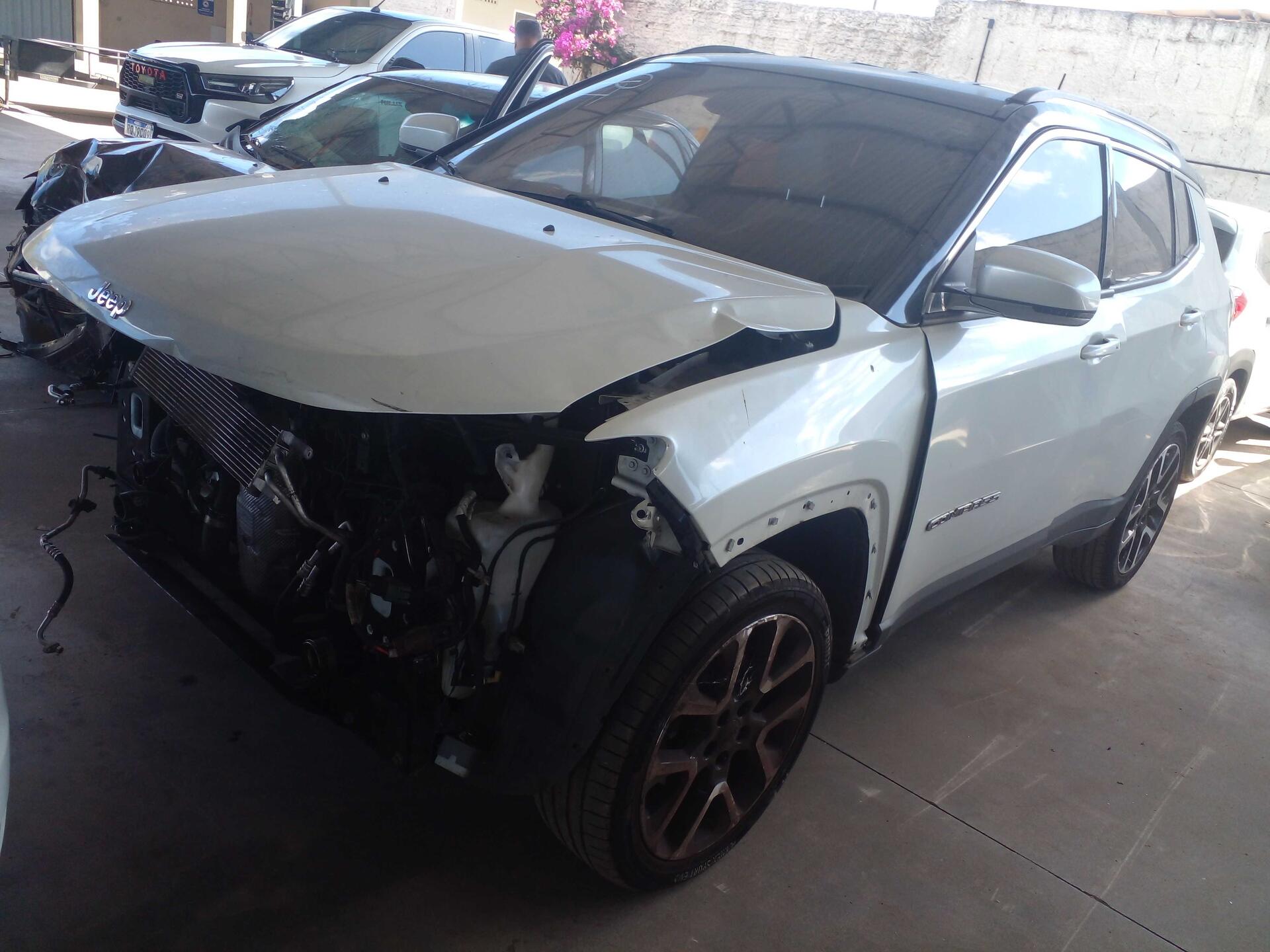 JEEP / COMPASS LIMITED 2.0 4X4 DIESEL 16V AUT. 2021/2021 — foto 15 de 40
