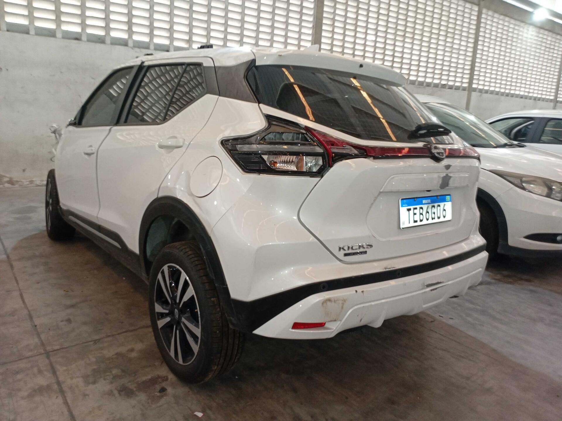 (SUCATA) NISSAN / KICKS PLAY ADV 2025/2025 — foto 24 de 40
