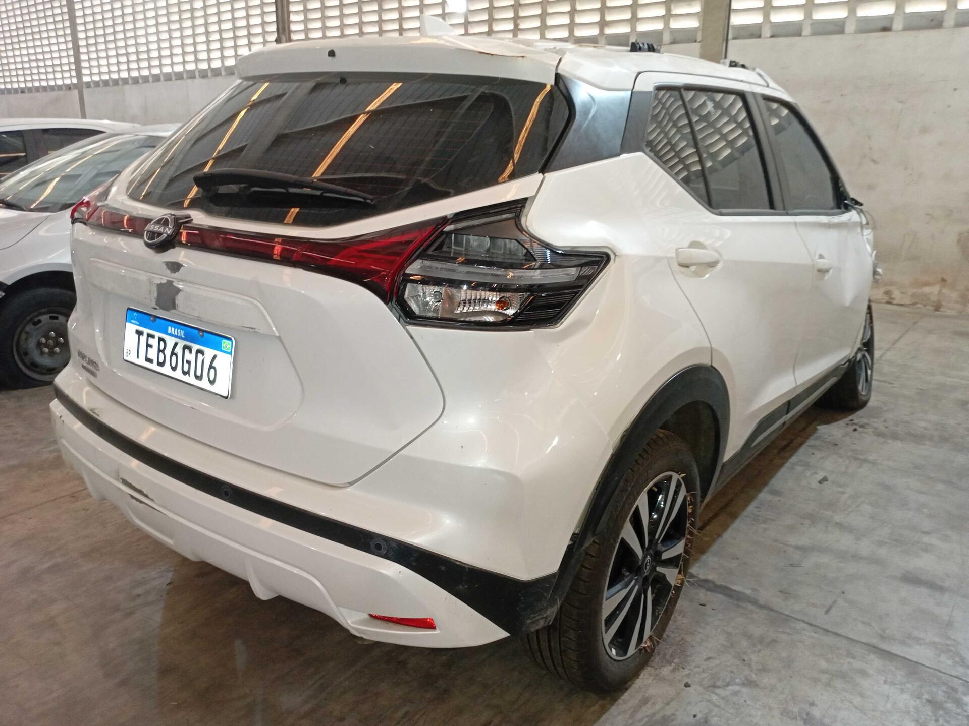 (SUCATA) NISSAN / KICKS PLAY ADV 2025/2025 — foto 25 de 40