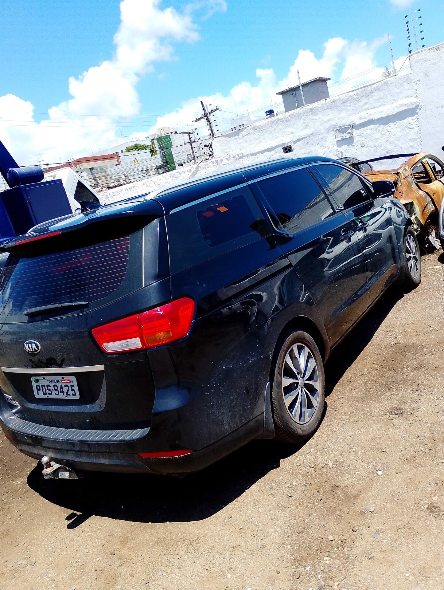 (SUCATA) KIA / GRAND CARNIVAL EX 3.3 V6 24V 270CV AUT 2018/2019 — foto 4 de 40