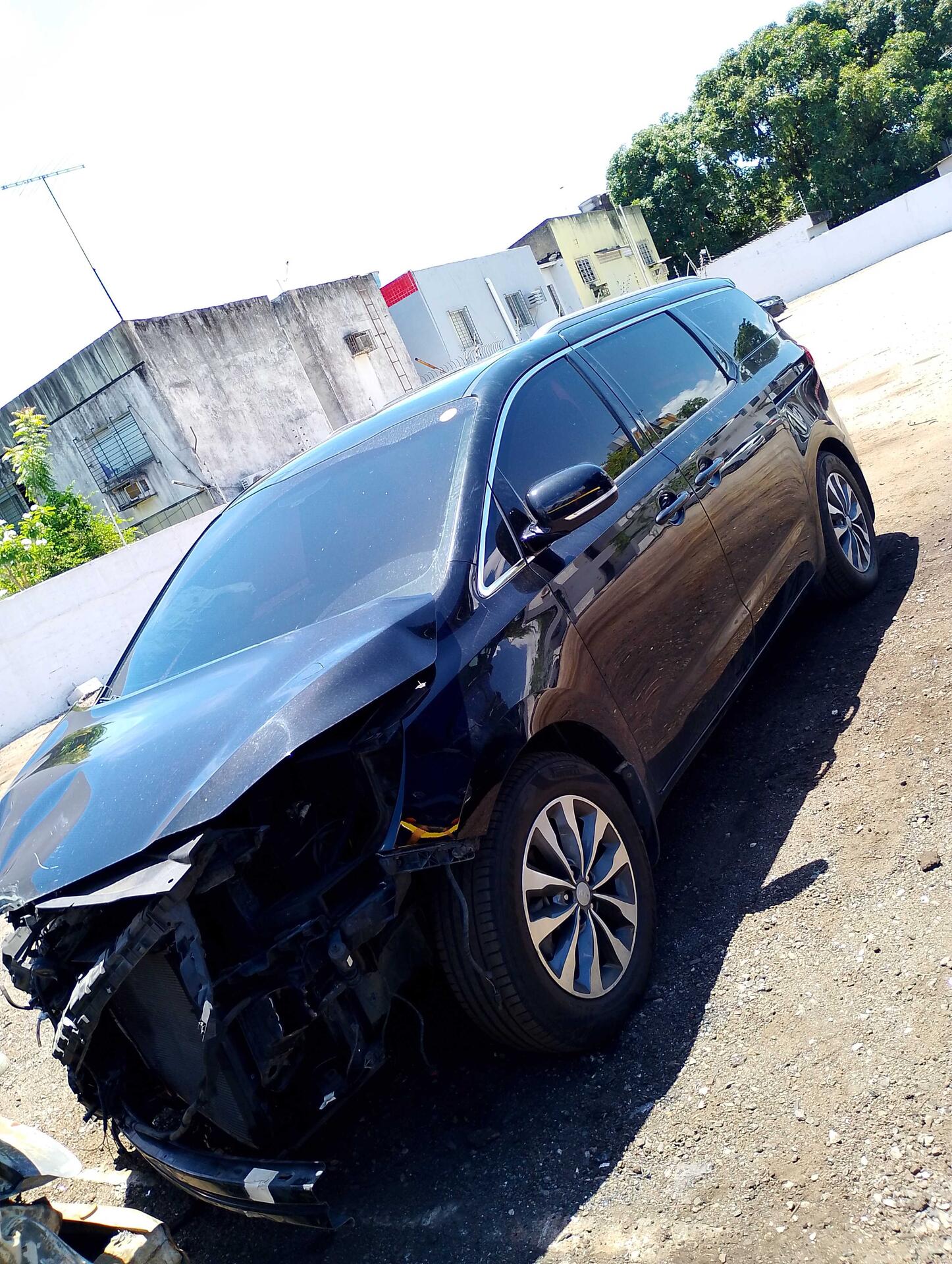 (SUCATA) KIA / GRAND CARNIVAL EX 3.3 V6 24V 270CV AUT 2018/2019 — foto 6 de 40