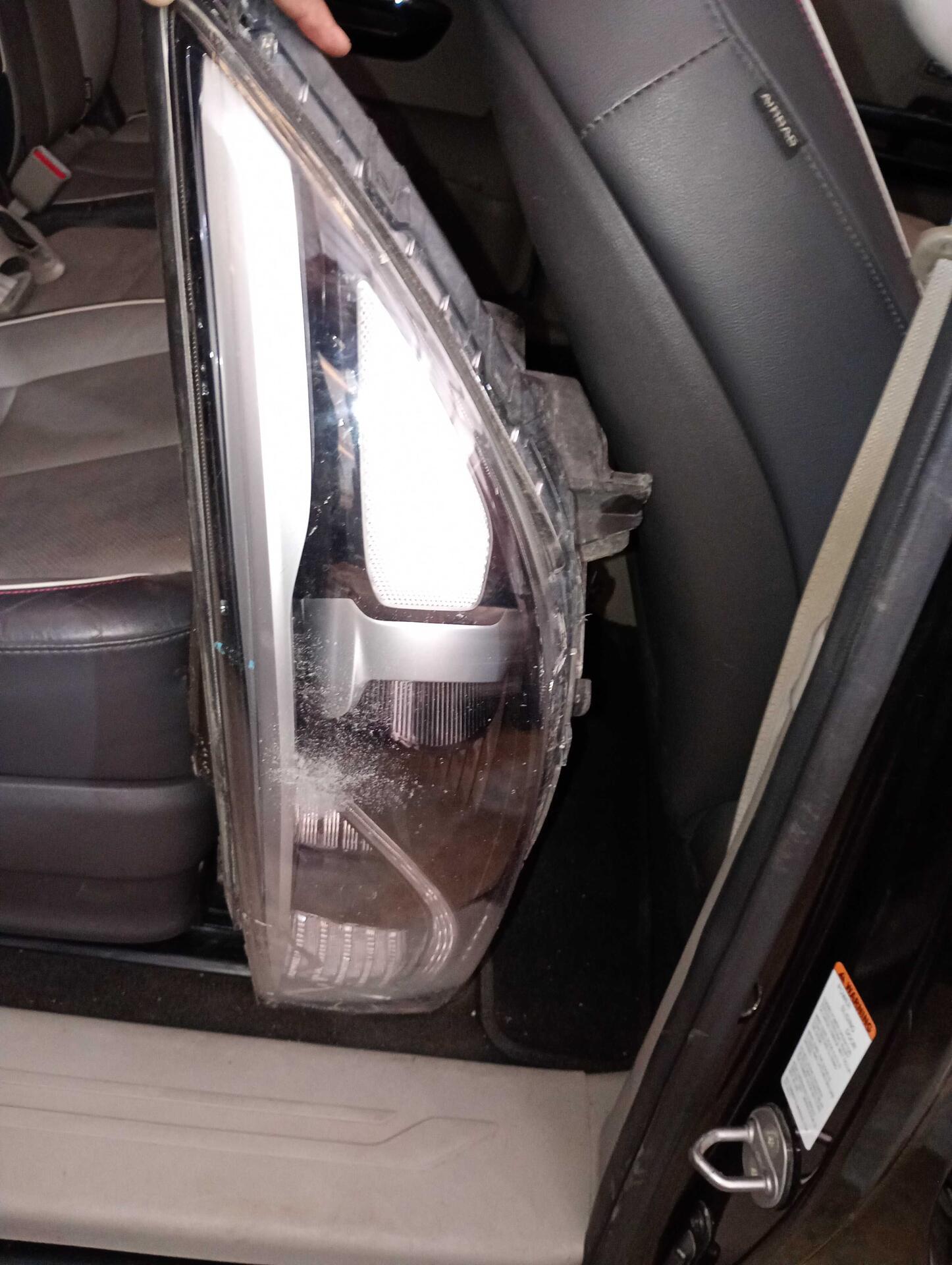 (SUCATA) KIA / GRAND CARNIVAL EX 3.3 V6 24V 270CV AUT 2018/2019 — foto 26 de 40