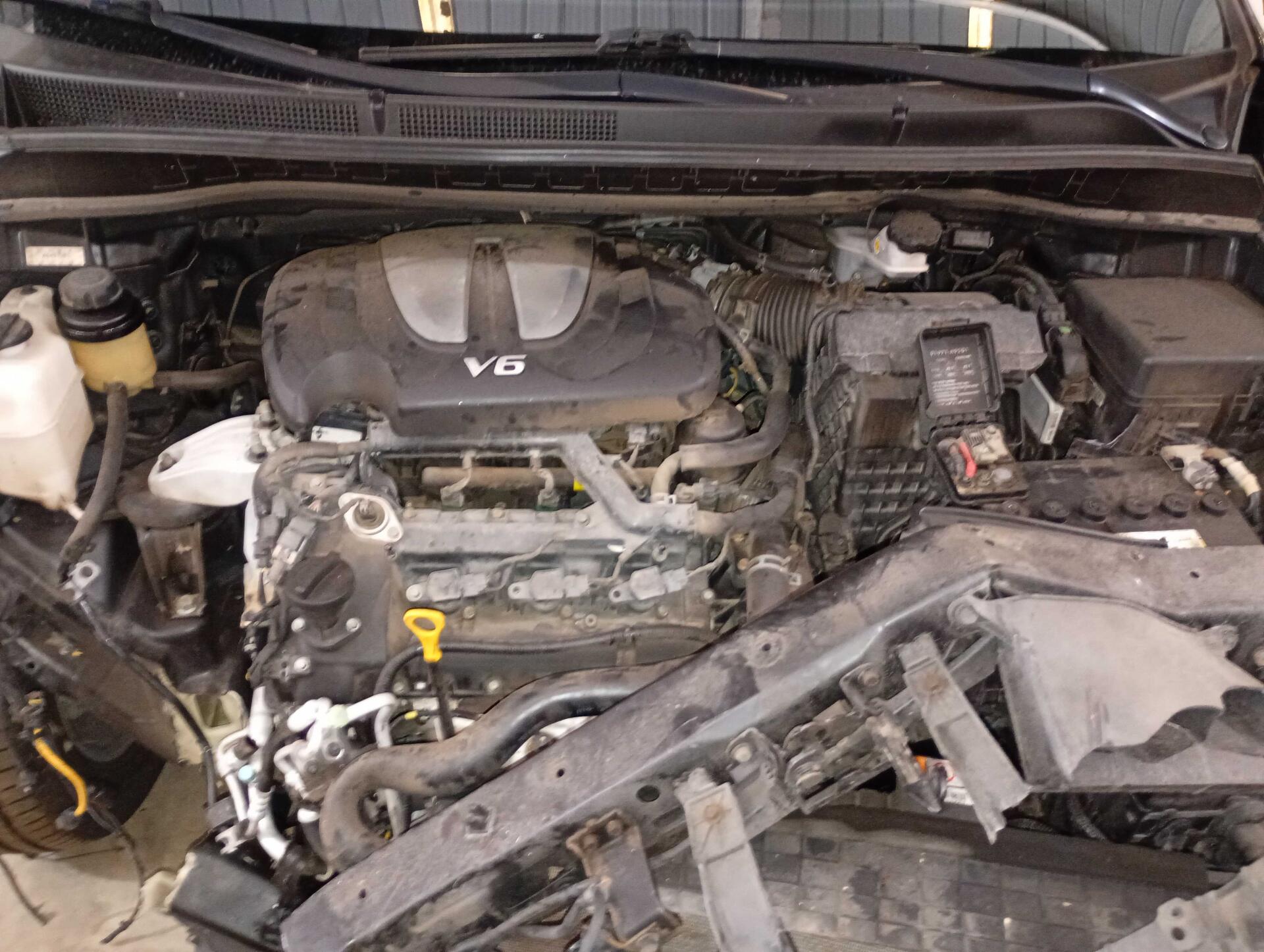 (SUCATA) KIA / GRAND CARNIVAL EX 3.3 V6 24V 270CV AUT 2018/2019 — foto 33 de 40