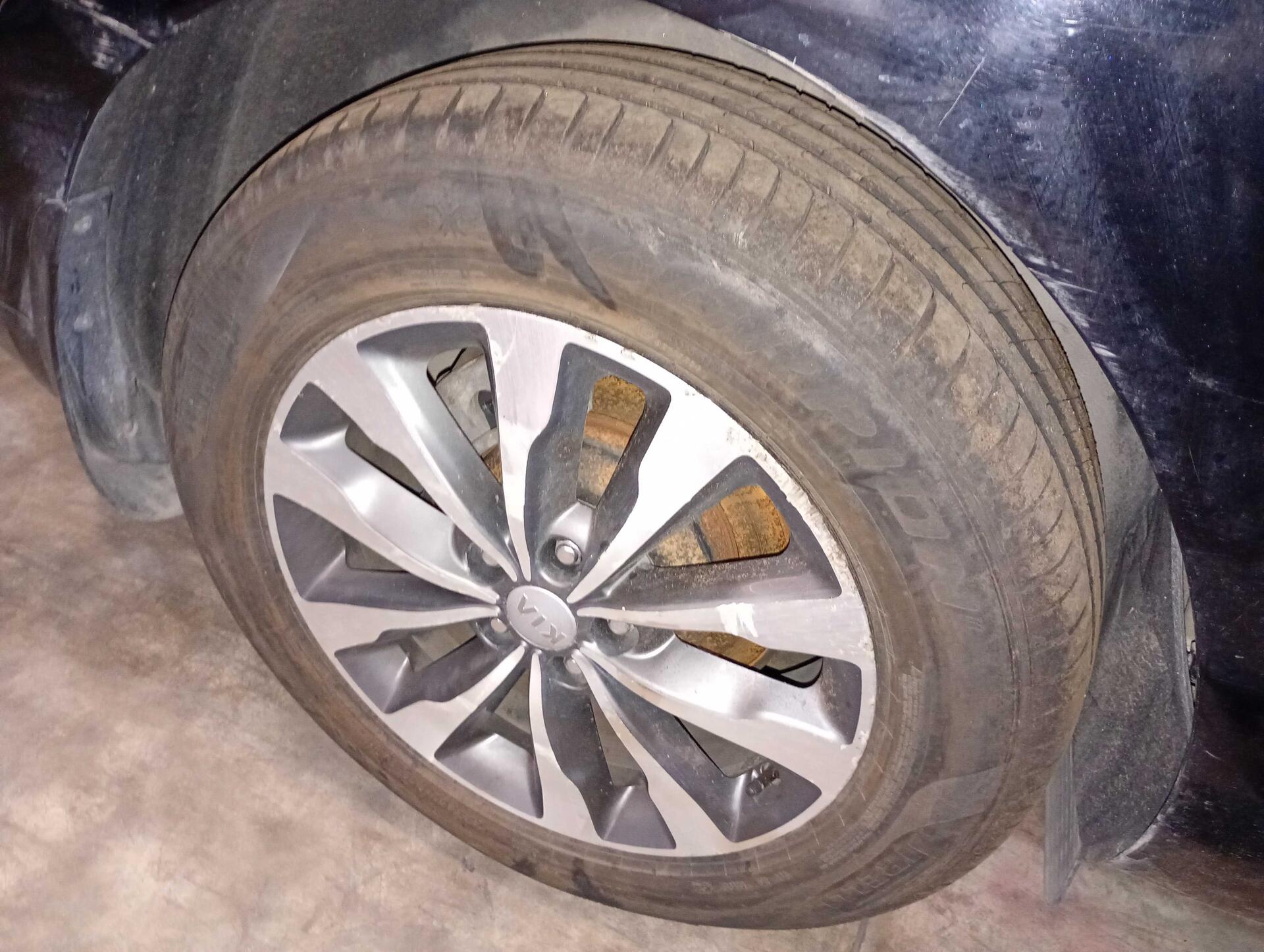 (SUCATA) KIA / GRAND CARNIVAL EX 3.3 V6 24V 270CV AUT 2018/2019 — foto 40 de 40