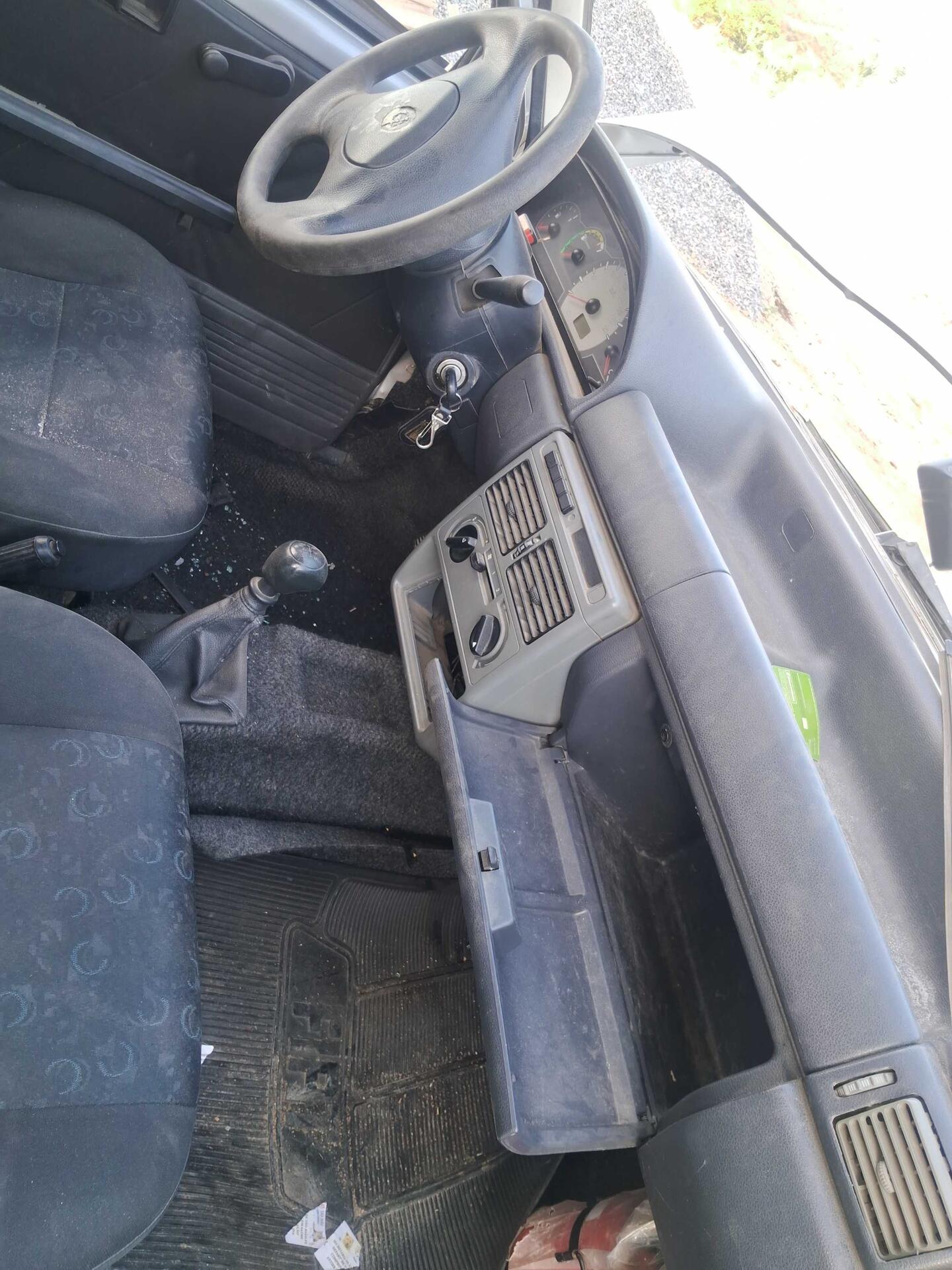 FIAT / UNO MILLE 1.0 FIRE FLEX ECONOMY 2P — foto 5 de 18