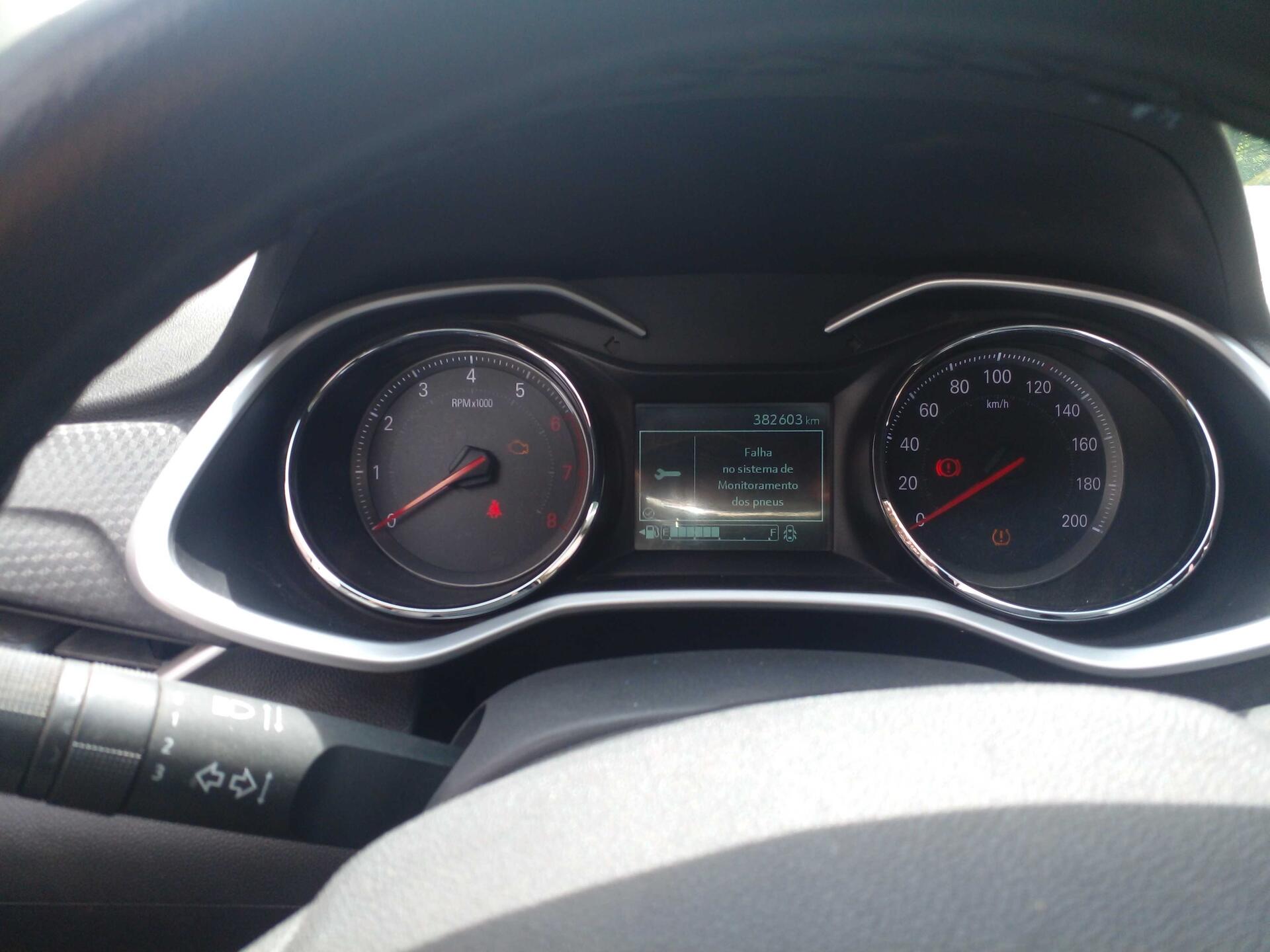 CHEVROLET / ONIX PLUS LT 1.0 12 FLEX 2020/2020 — foto 16 de 40