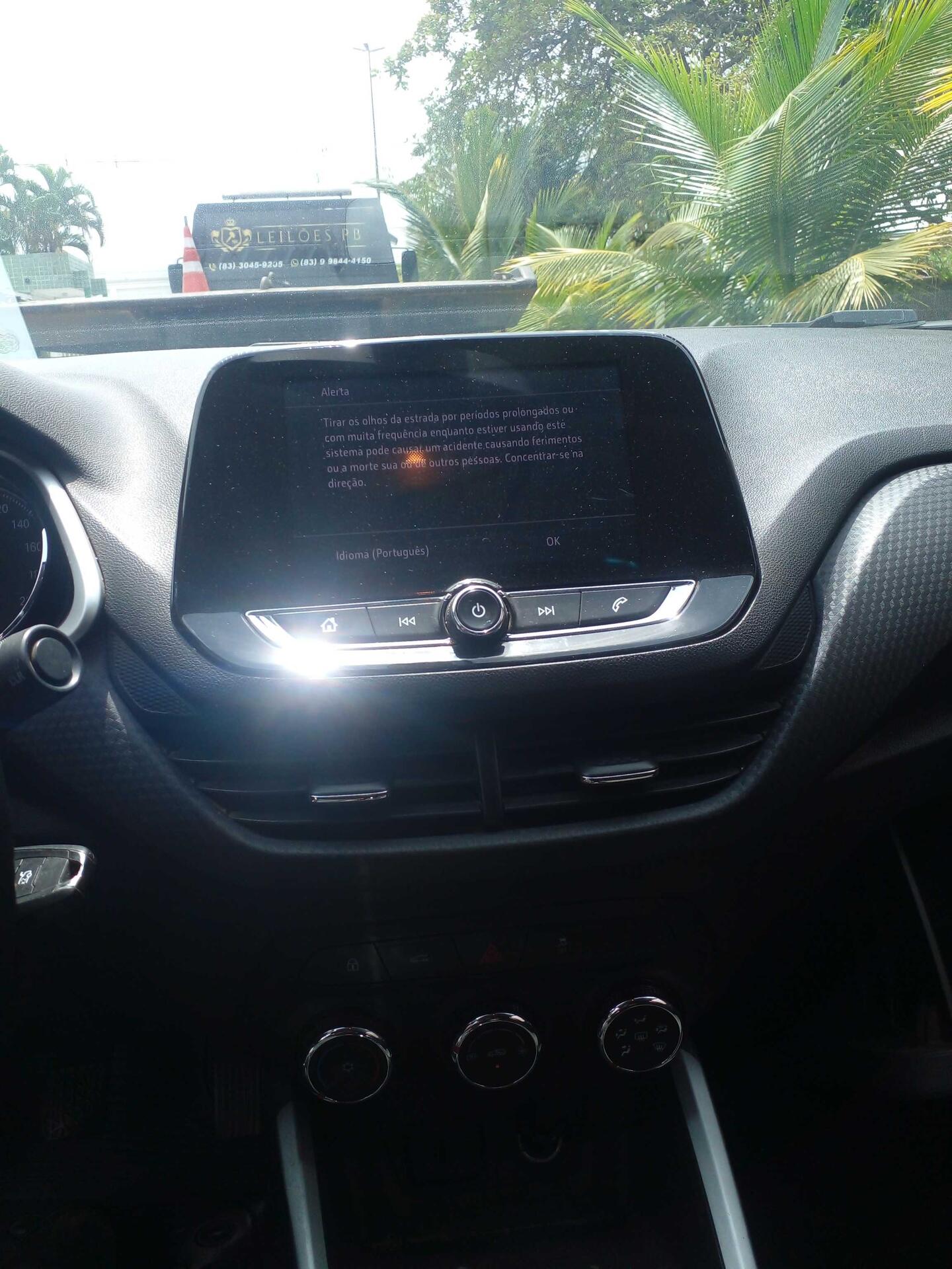 CHEVROLET / ONIX PLUS LT 1.0 12 FLEX 2020/2020 — foto 17 de 40