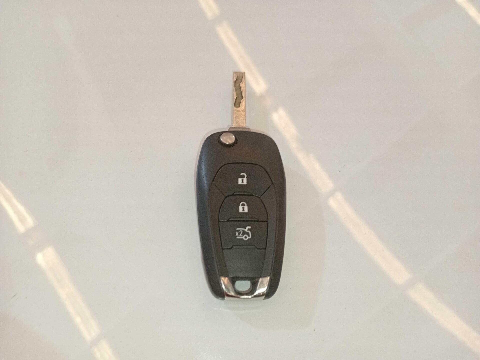 CHEVROLET / ONIX PLUS LT 1.0 12 FLEX 2020/2020 — foto 20 de 40