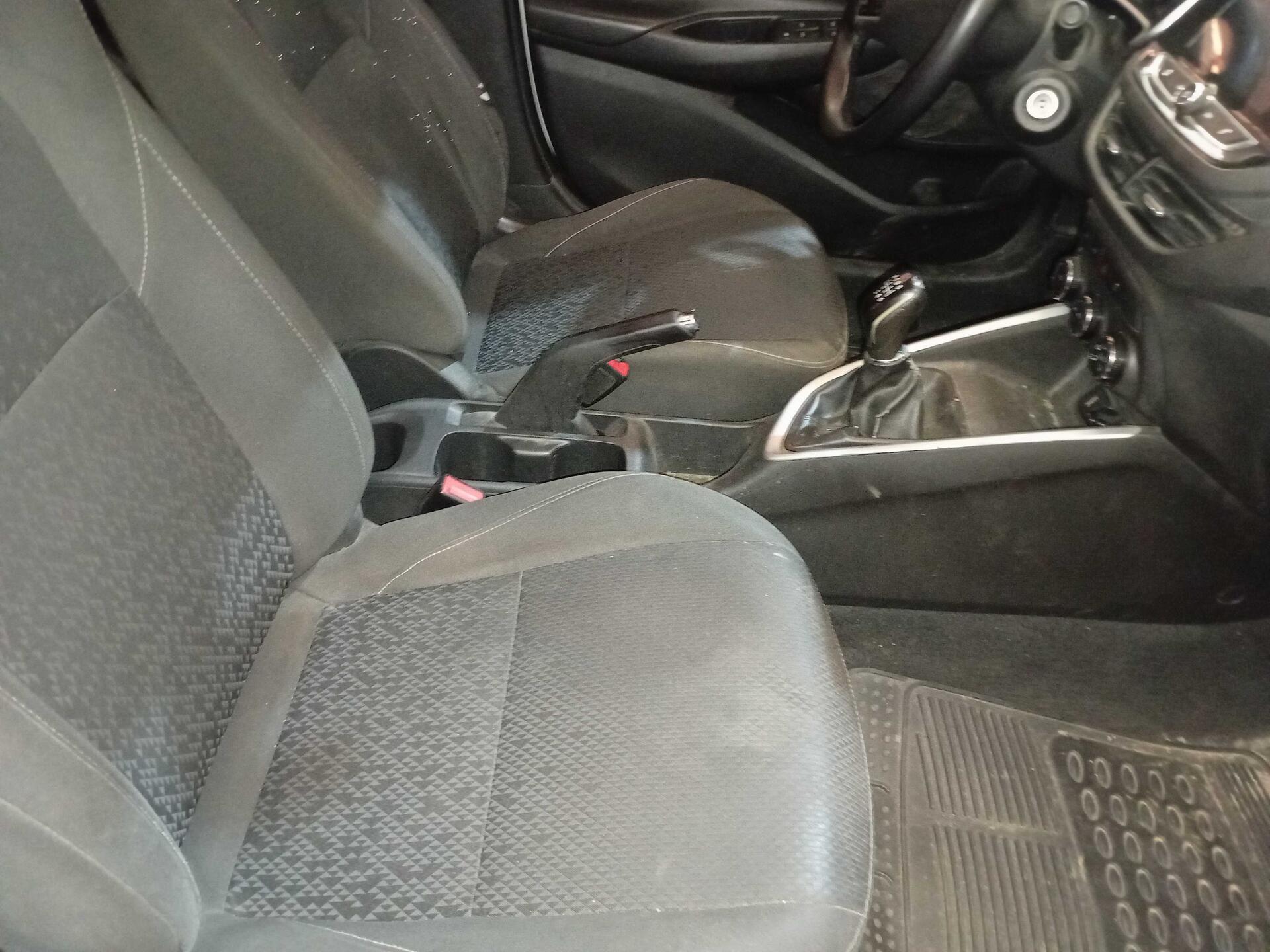 CHEVROLET / ONIX PLUS LT 1.0 12 FLEX 2020/2020 — foto 35 de 40