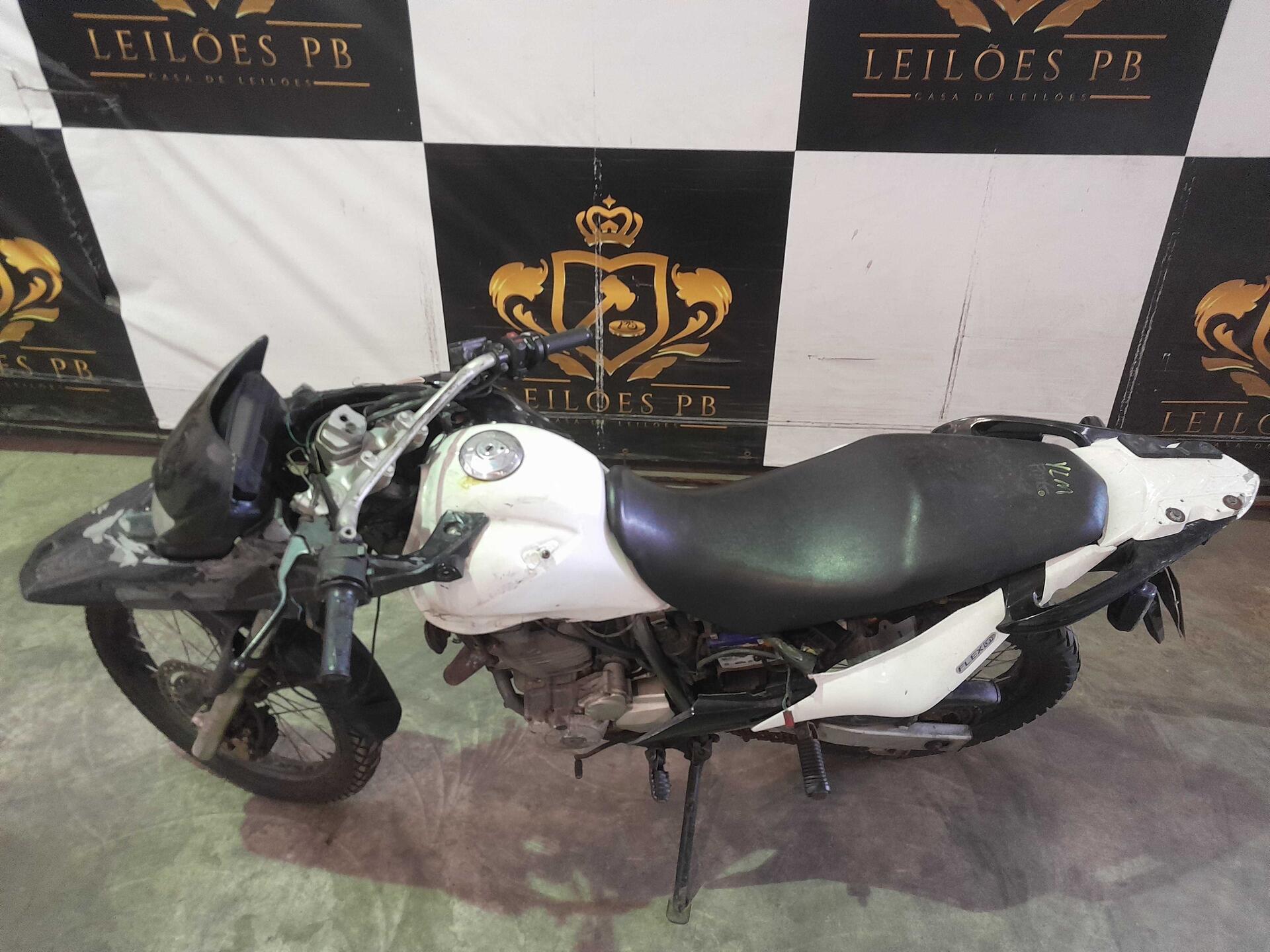 HONDA/XRE 300 - 2014/2014 - leilão extrajudicial - Bayeux PB - lance mínimo R$ 9.000