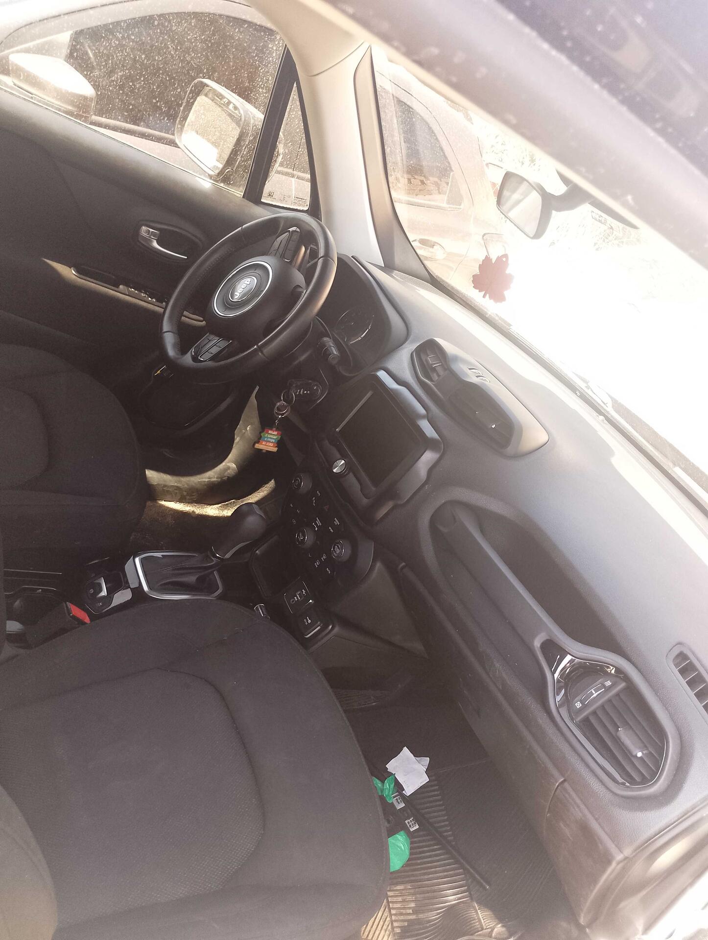 JEEP / RENEGADE SPORT 4X2 1.8 16V AUT FLEX 2020/2021 — foto 3 de 40