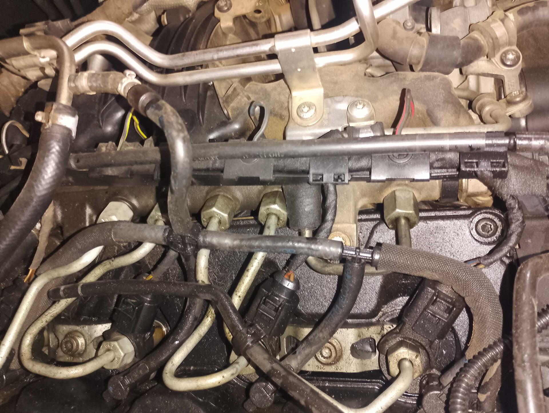 (SUCATA) VW / AMAROK CD 4X4 HIGH 2010/2011 — foto 19 de 29