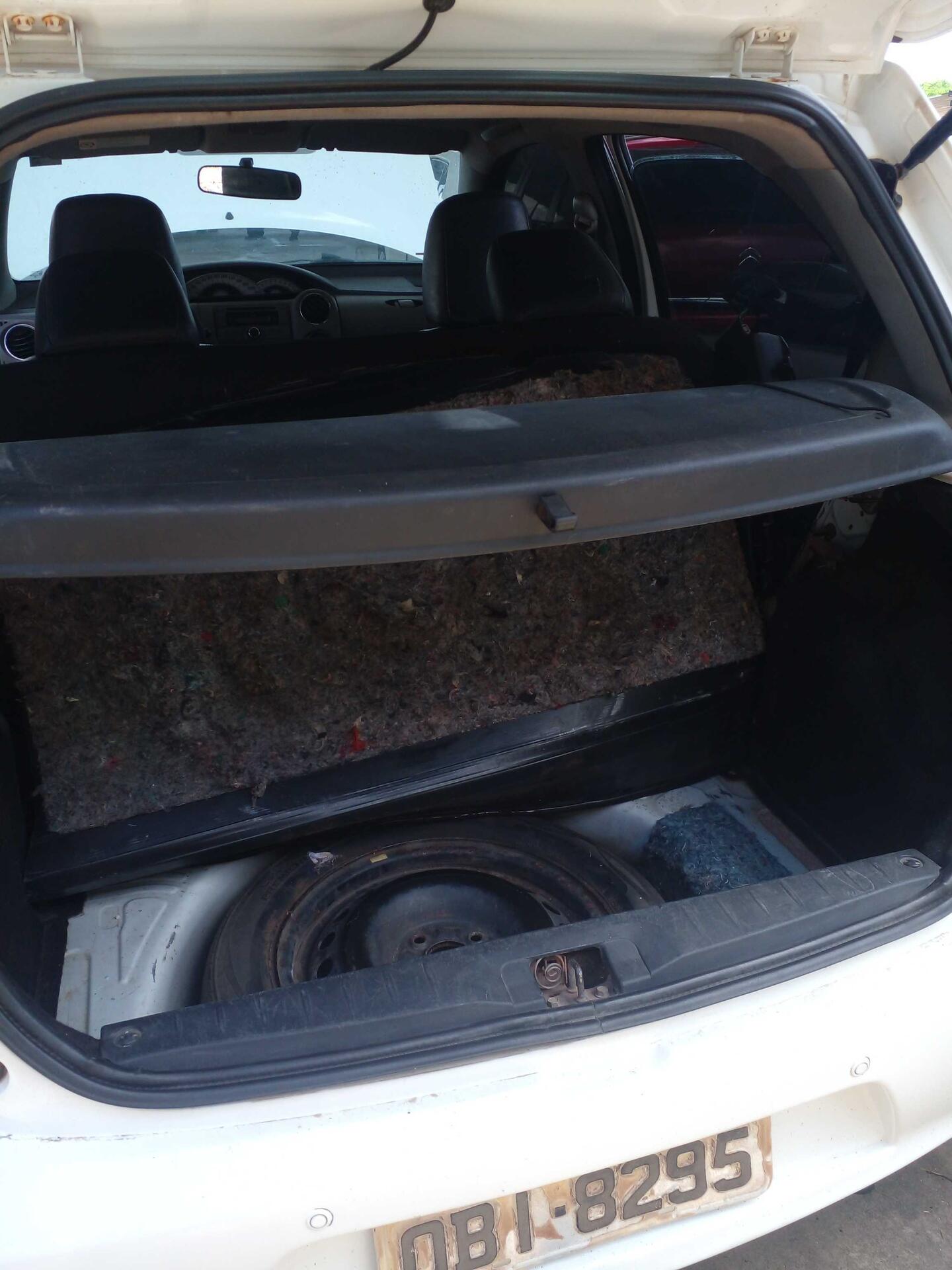 TOYOTA / ETIOS HB XLS FLEX 2013/2013 — foto 4 de 39