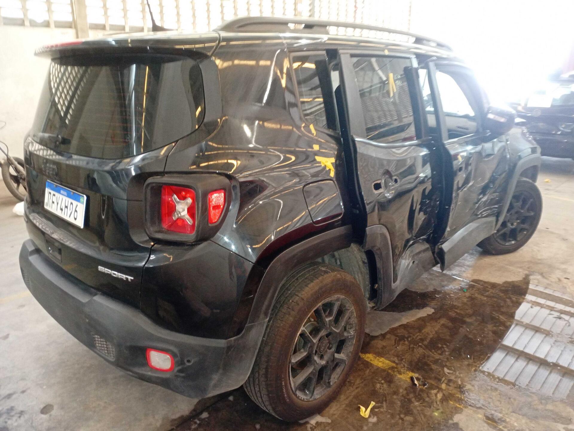 JEEP / RENEGADE SPORT 4X2 1.8 16V AUT FLEX 2020/2021 — foto 21 de 40