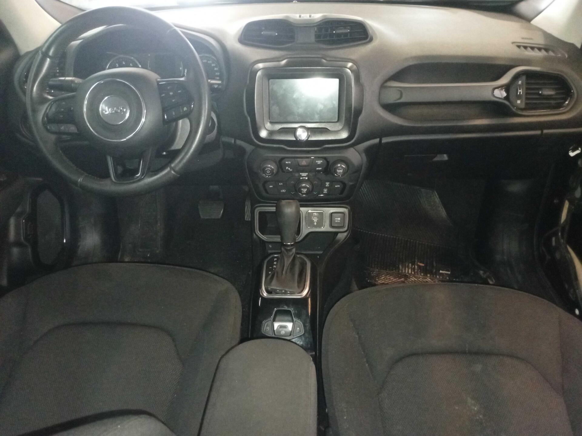 JEEP / RENEGADE SPORT 4X2 1.8 16V AUT FLEX 2020/2021 — foto 24 de 40