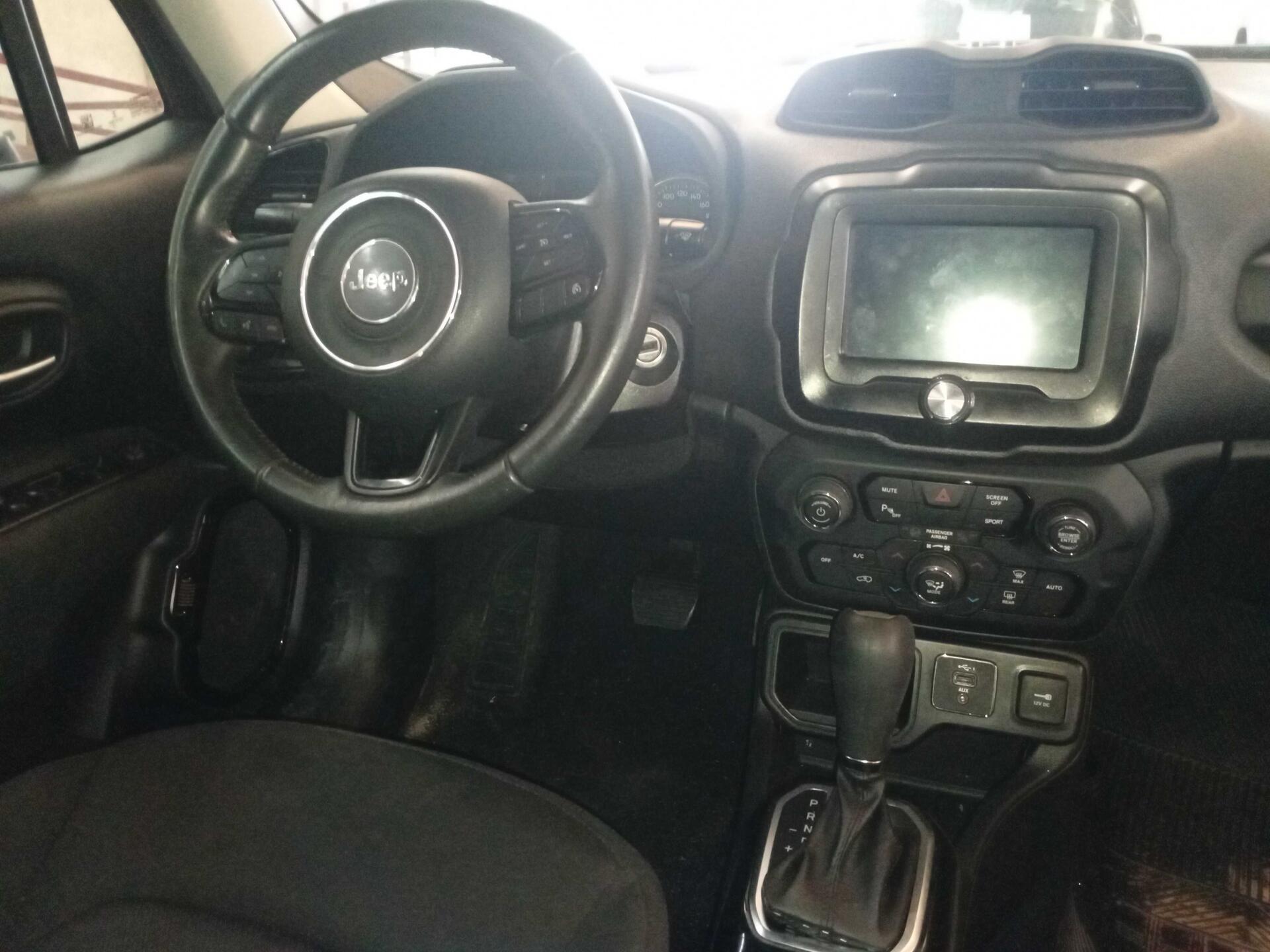 JEEP / RENEGADE SPORT 4X2 1.8 16V AUT FLEX 2020/2021 — foto 25 de 40