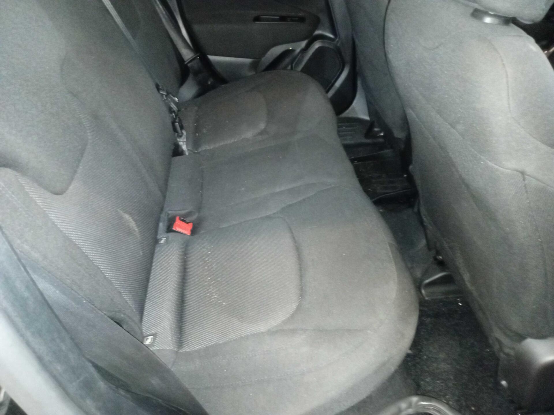 JEEP / RENEGADE SPORT 4X2 1.8 16V AUT FLEX 2020/2021 — foto 29 de 40