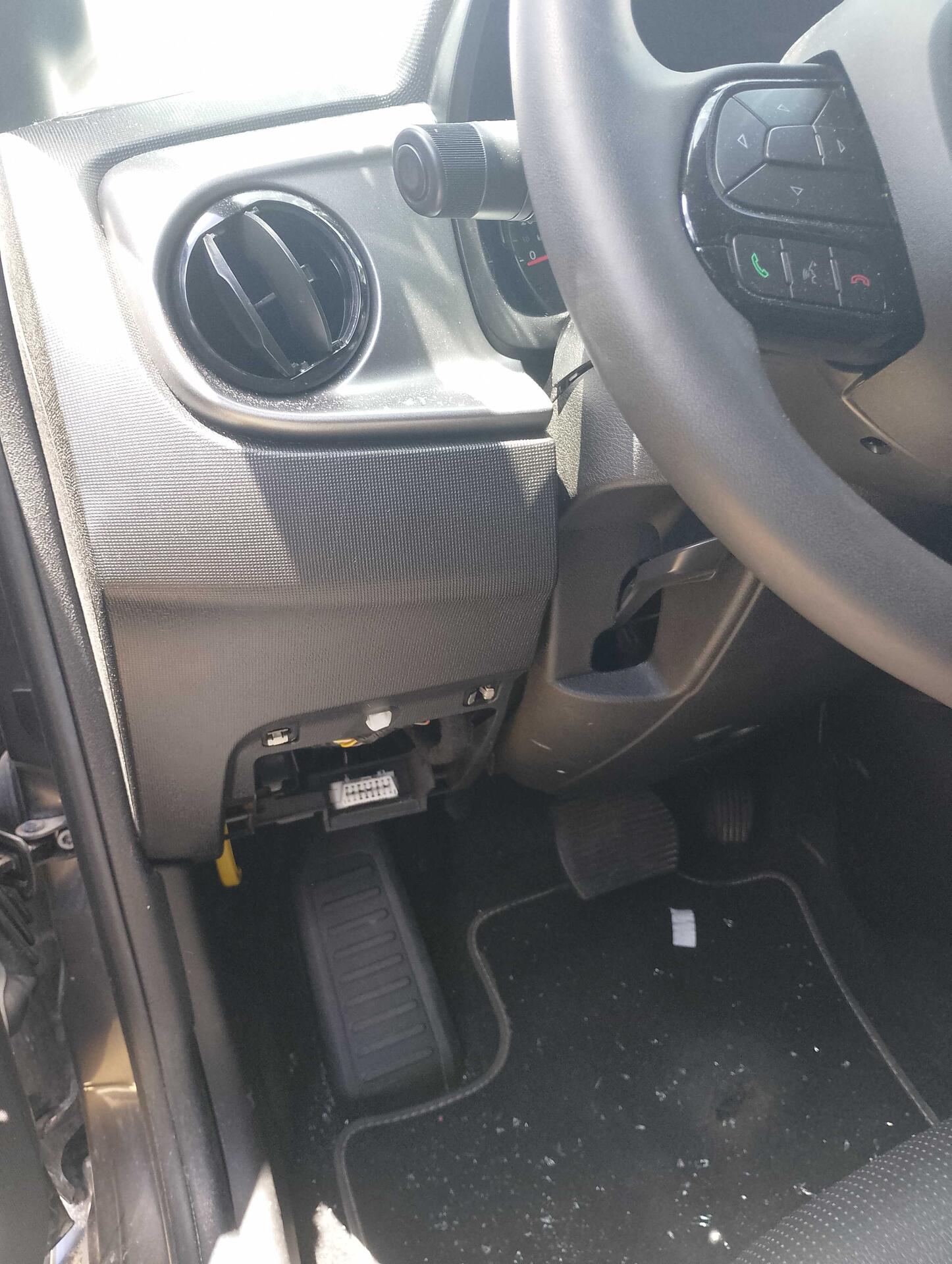 (SUCATA) FIAT / STRADA ULTRA TB 1.0 12V (C.DUP) FLEX 2023/2024 — foto 24 de 40