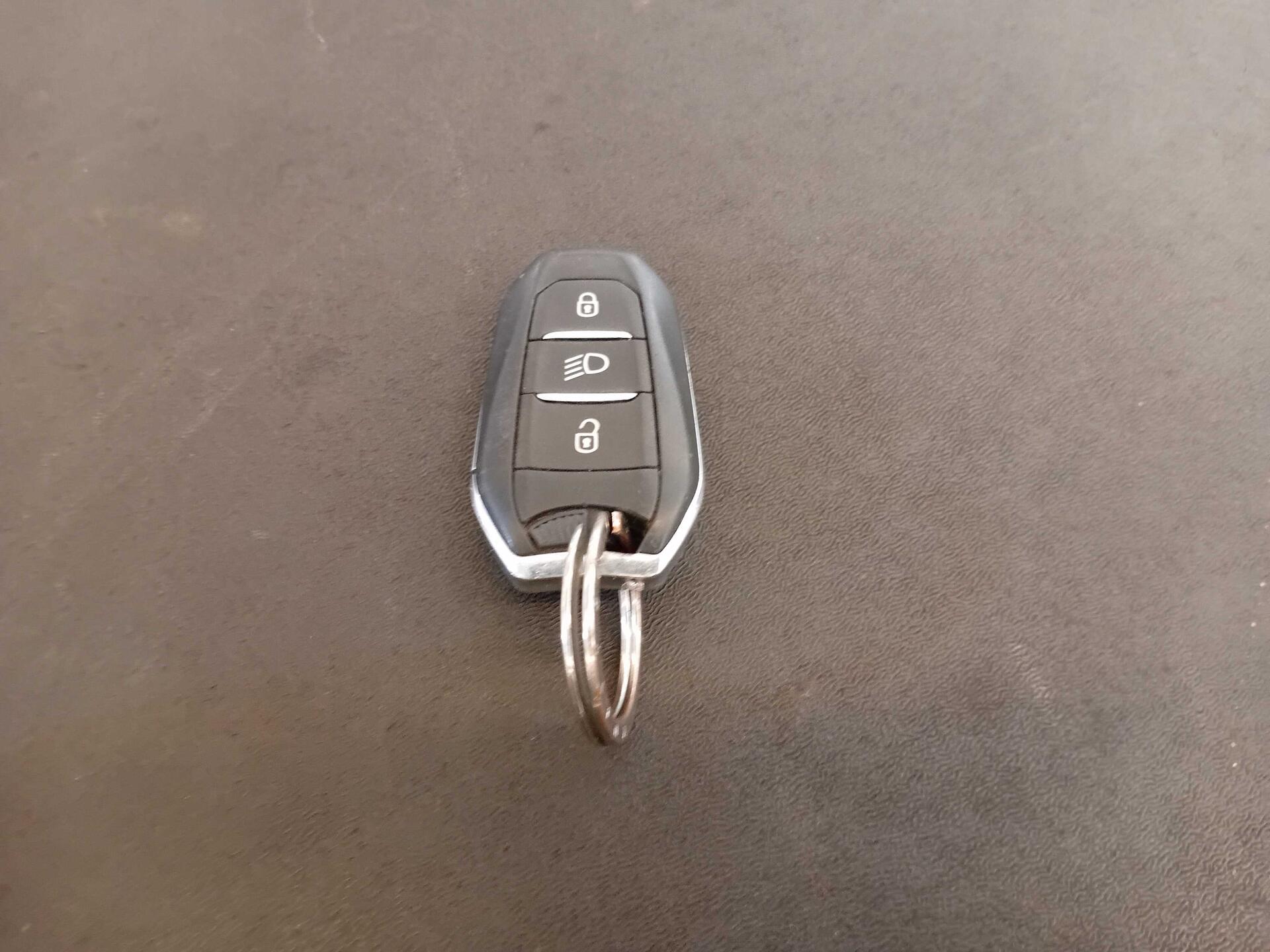 PEUGEOT / 3008 GRIFFE 1.6 TURBO 16V 5P AUT 2018/2019 — foto 5 de 40
