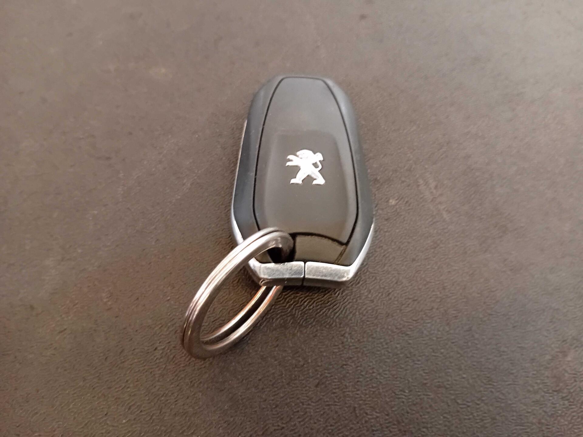 PEUGEOT / 3008 GRIFFE 1.6 TURBO 16V 5P AUT 2018/2019 — foto 6 de 40