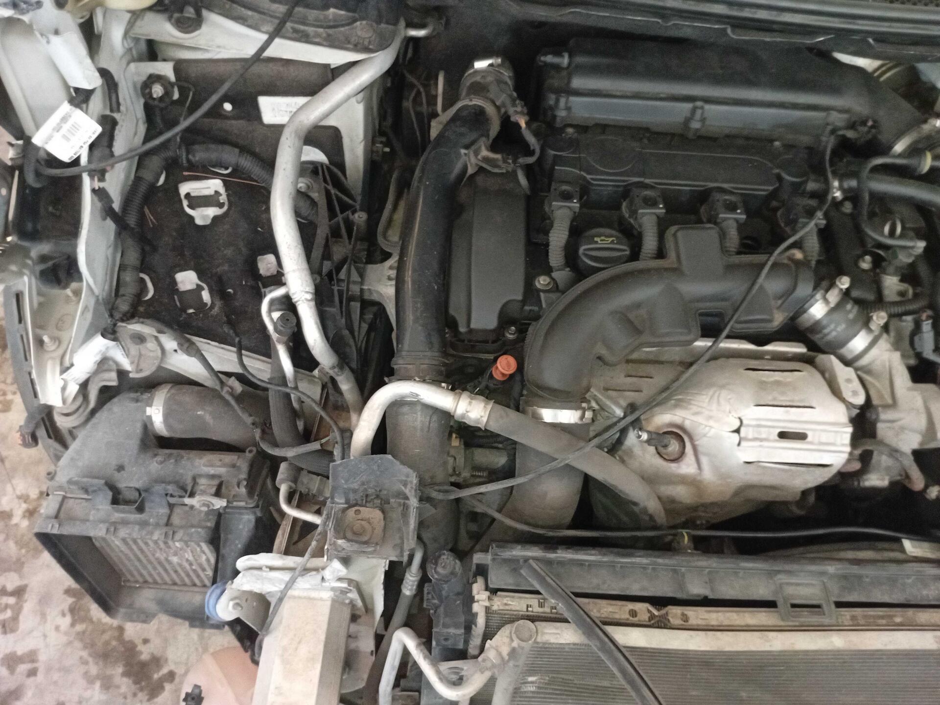 PEUGEOT / 3008 GRIFFE 1.6 TURBO 16V 5P AUT 2018/2019 — foto 9 de 40