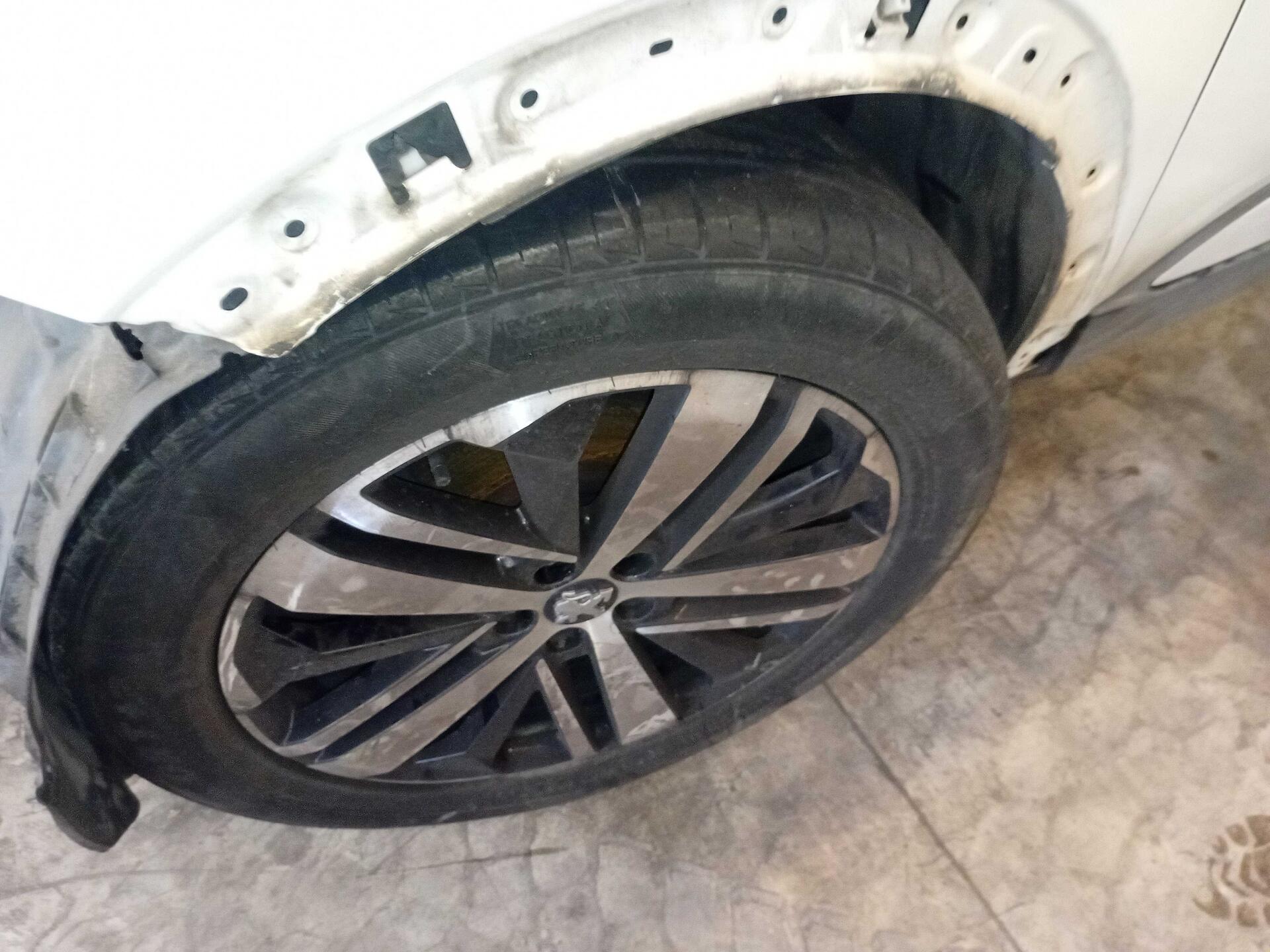 PEUGEOT / 3008 GRIFFE 1.6 TURBO 16V 5P AUT 2018/2019 — foto 25 de 40