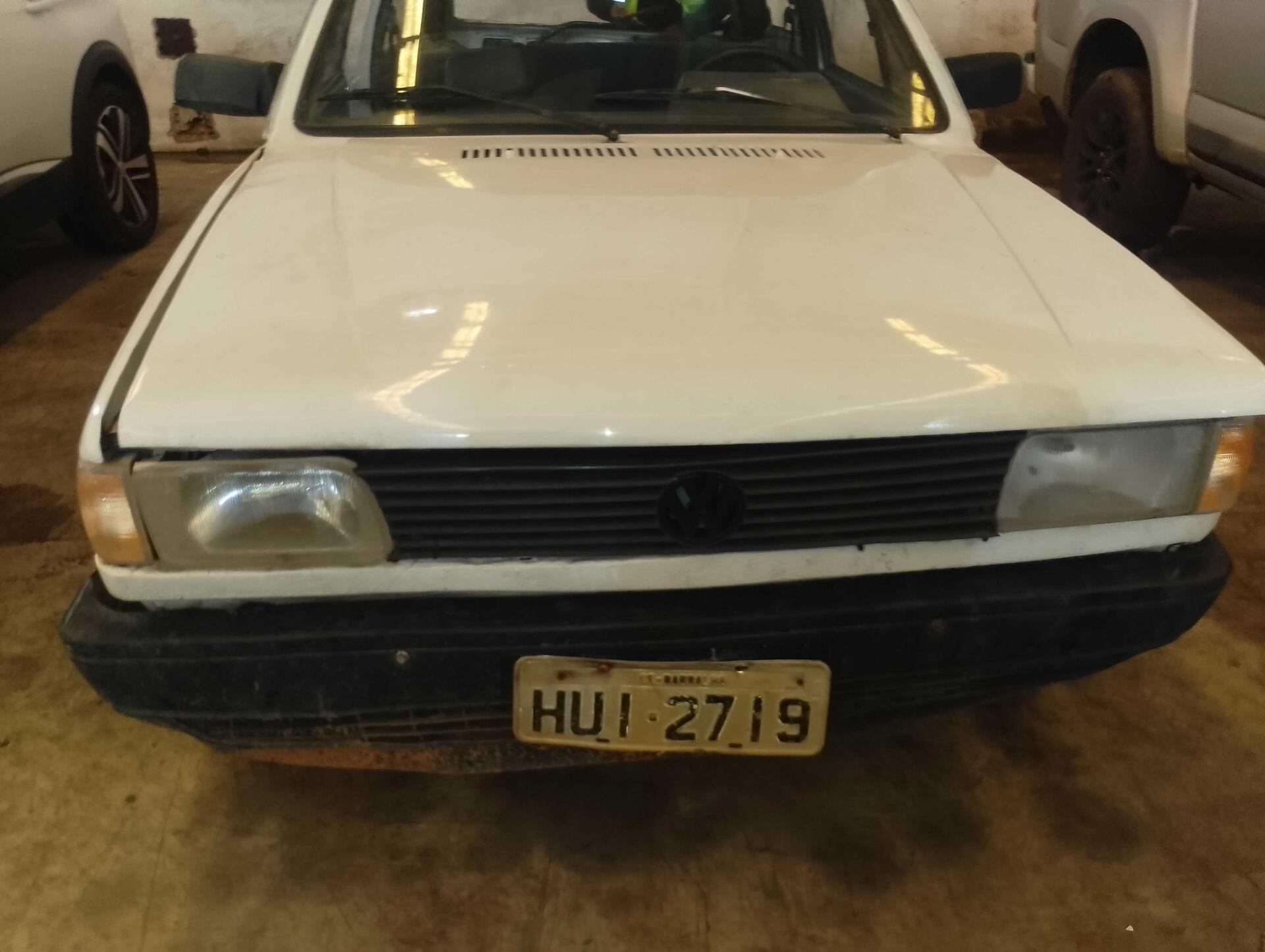 (SUCATA) VOLKSWAGEN / GOL CL 1.6 1993/1993 — foto 33 de 40