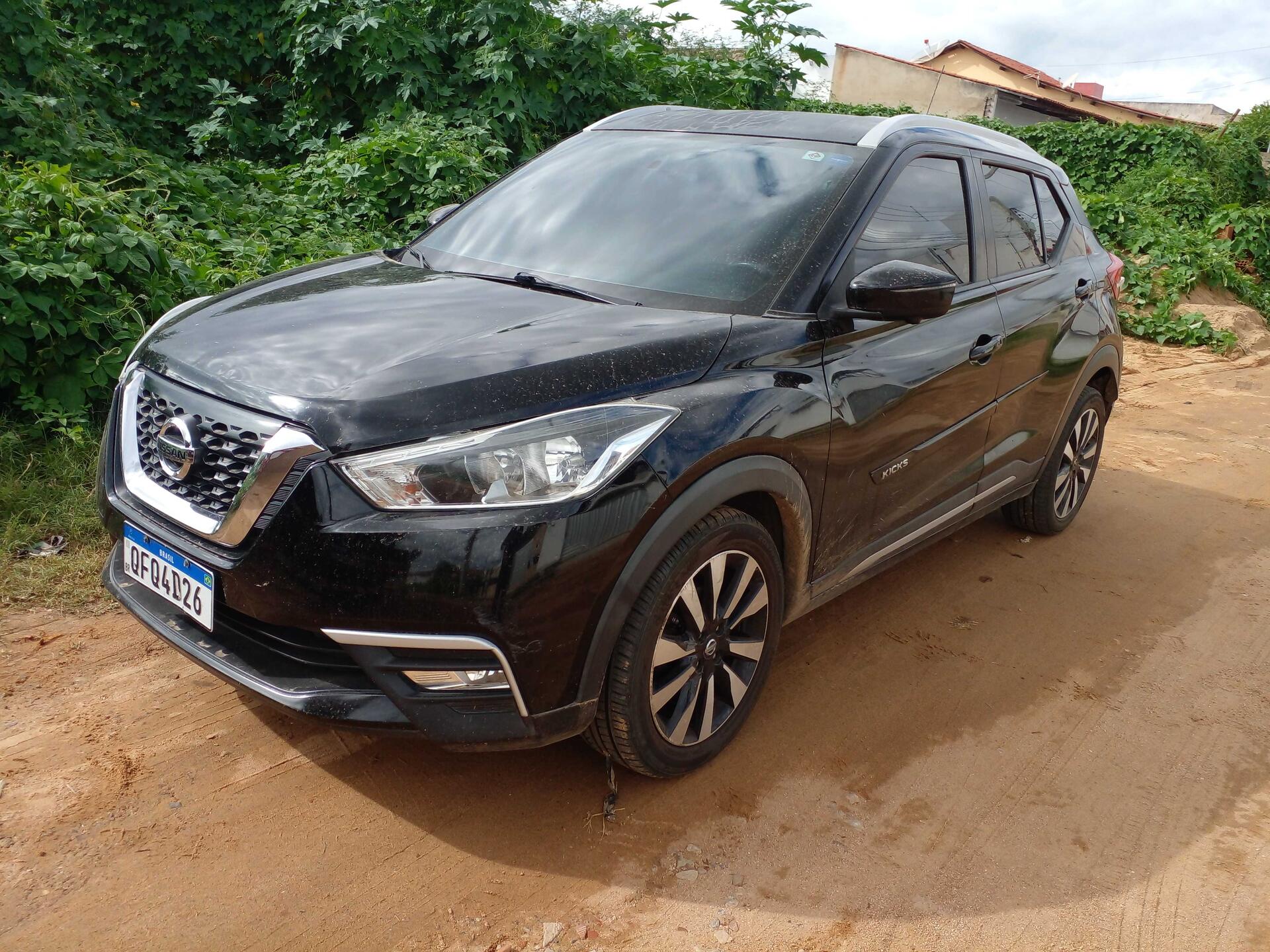 NISSAN / KICKS SL 1.6 16V CV FLEX 2016/2017 — foto 17 de 40