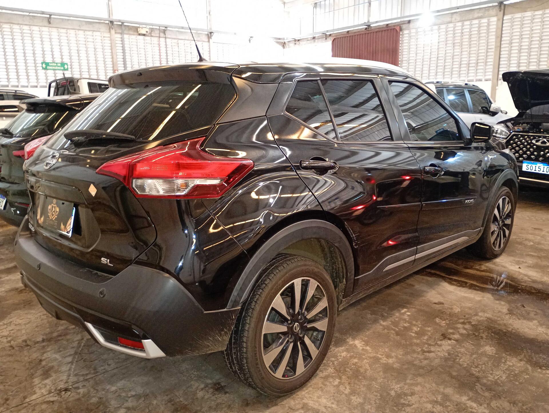 NISSAN / KICKS SL 1.6 16V CV FLEX 2016/2017 — foto 21 de 40