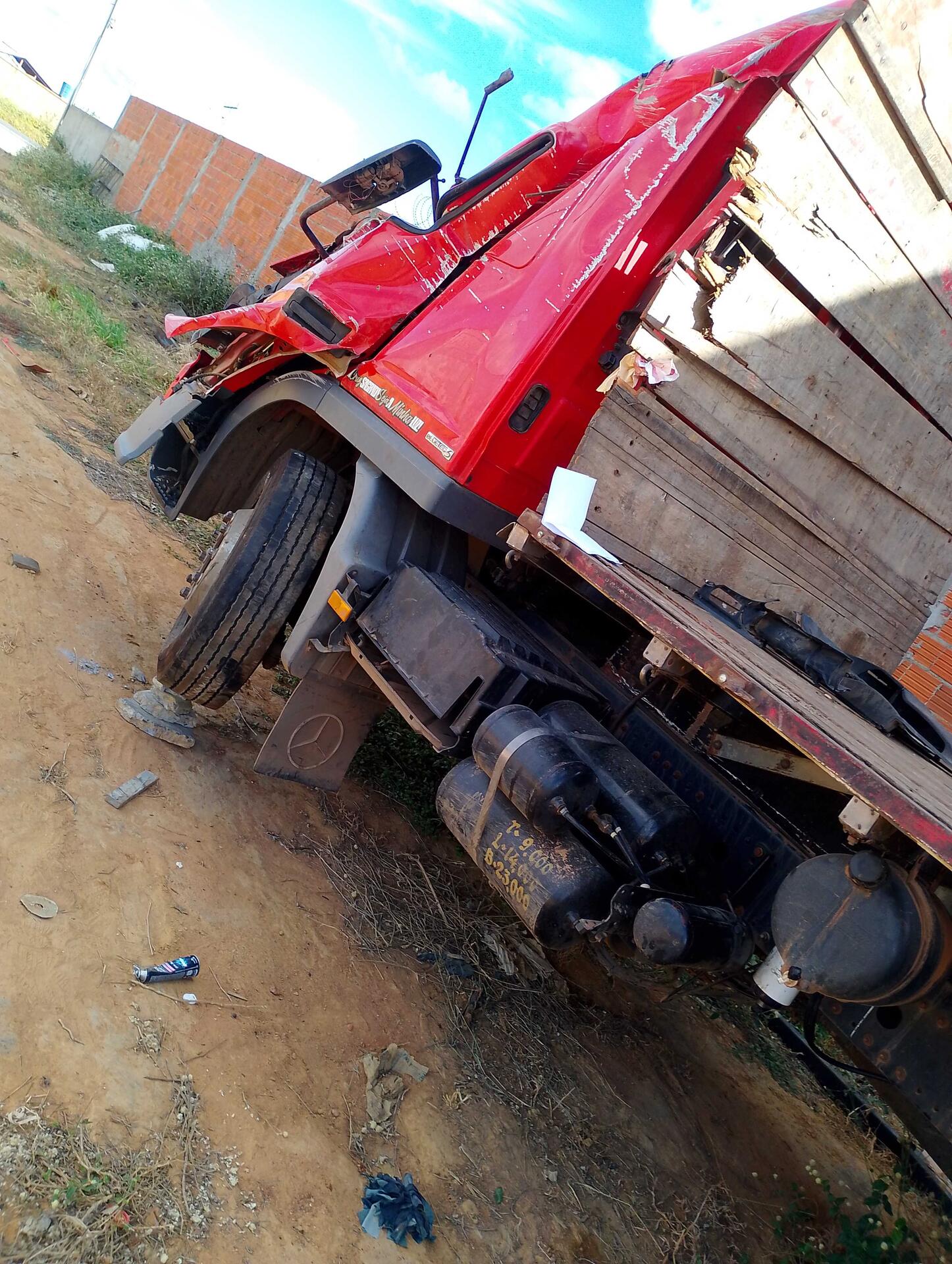 (SUCATA) M.BENZ / ATEGO 2430 2014/2014 — foto 6 de 40