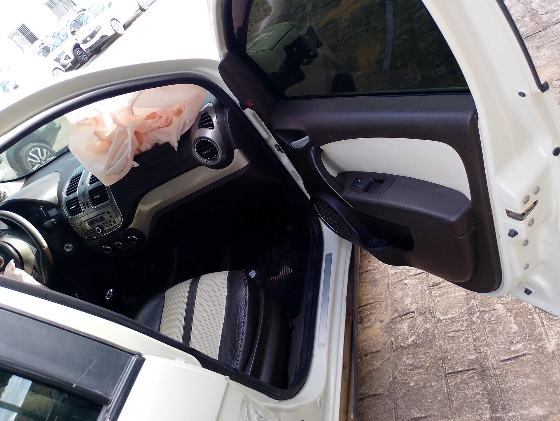 FIAT / SIENA ESSENCE 1.6 FLEX 2016/2017 — foto 22 de 40